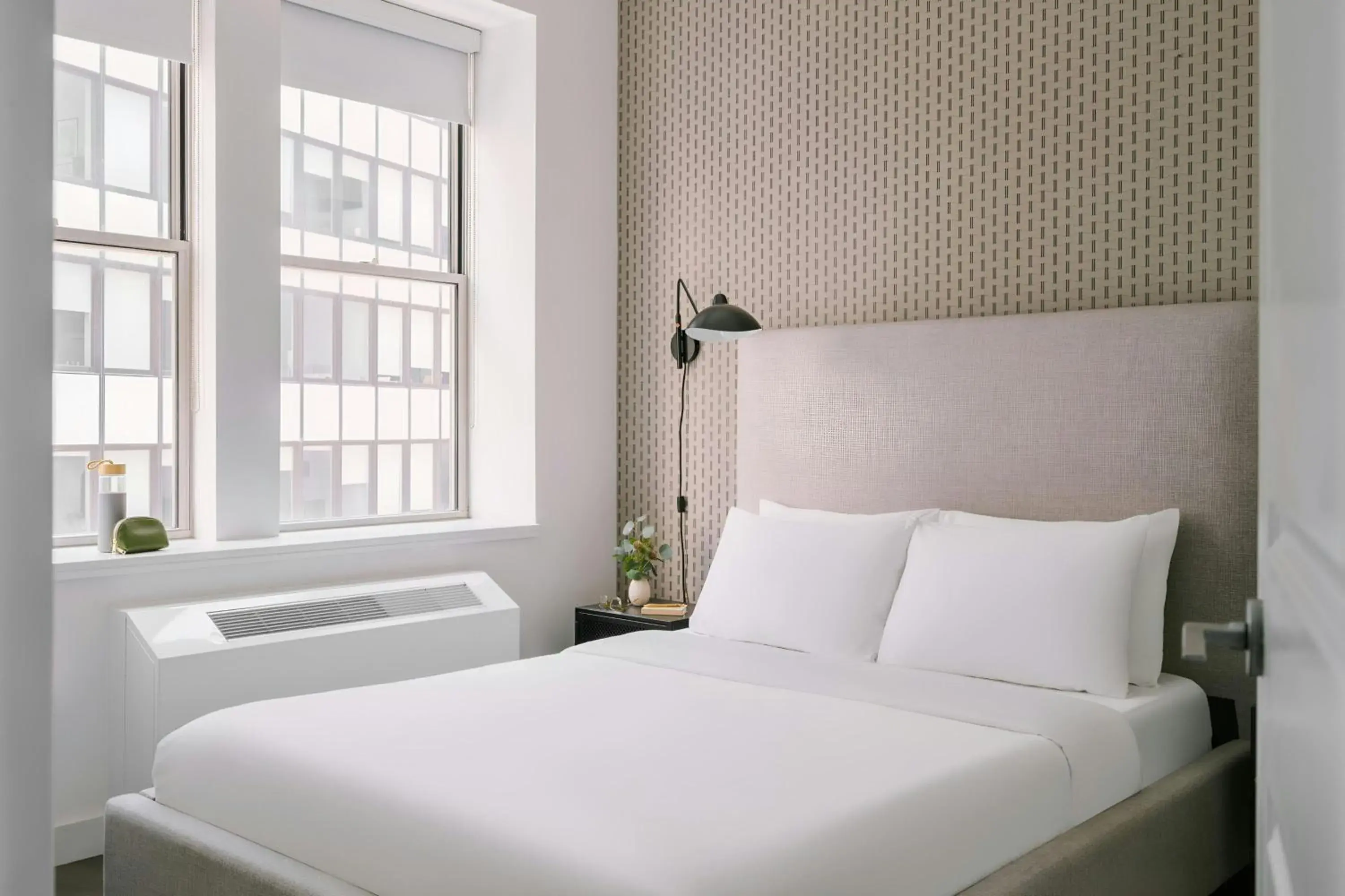 Studio Apartment with Queen Bed - Top Floor in Sonder by Marriott Bonvoy One Platt Apartments Financial District Studio Apartment with Queen Bed - Top Floor in Sonder by Marriott Bonvoy One Platt Apartments Financial District