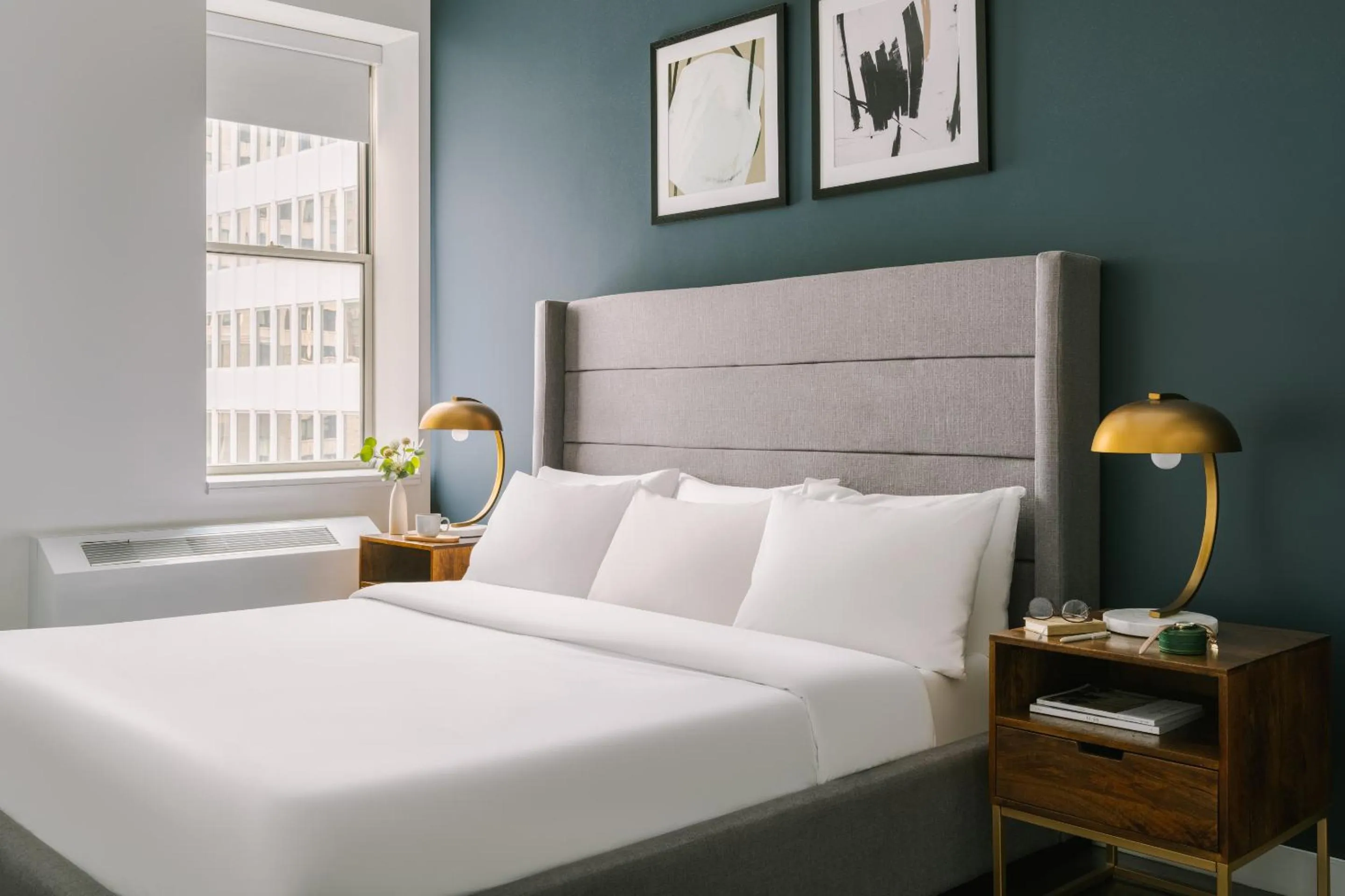 Deluxe King Studio in Sonder by Marriott Bonvoy One Platt Apartments Financial District