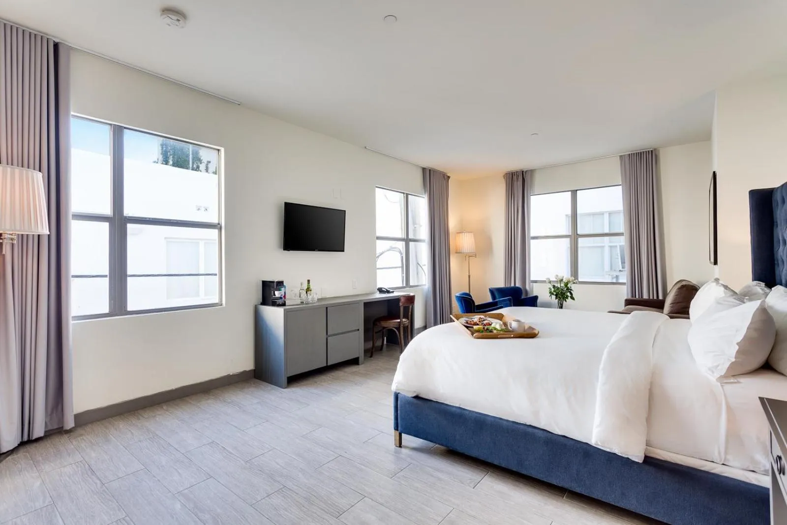 Bedroom, Bed in Clinton Hotel South Beach