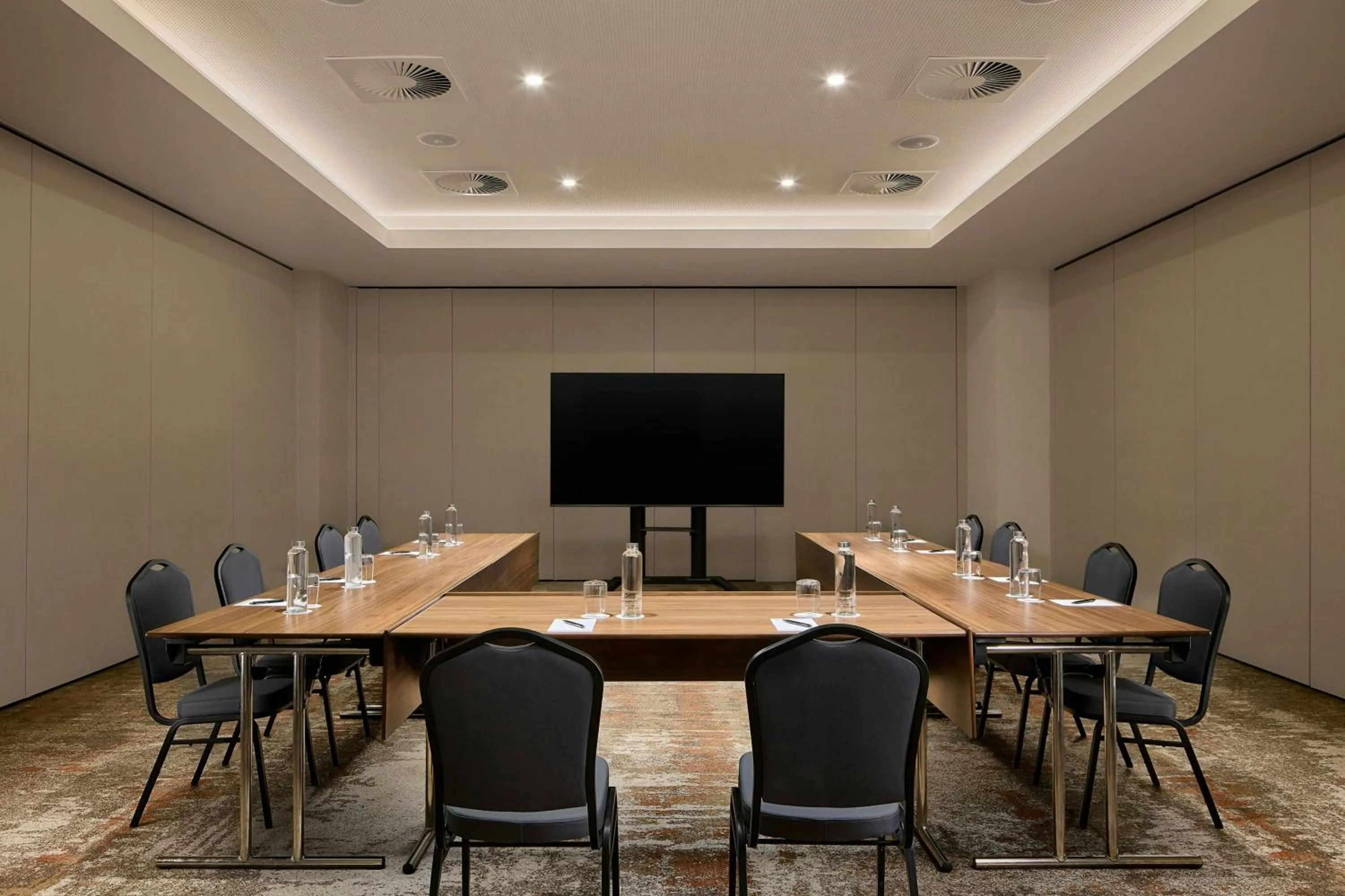 Meeting/conference room in Algarve Marriott Salgados Golf Resort & Spa