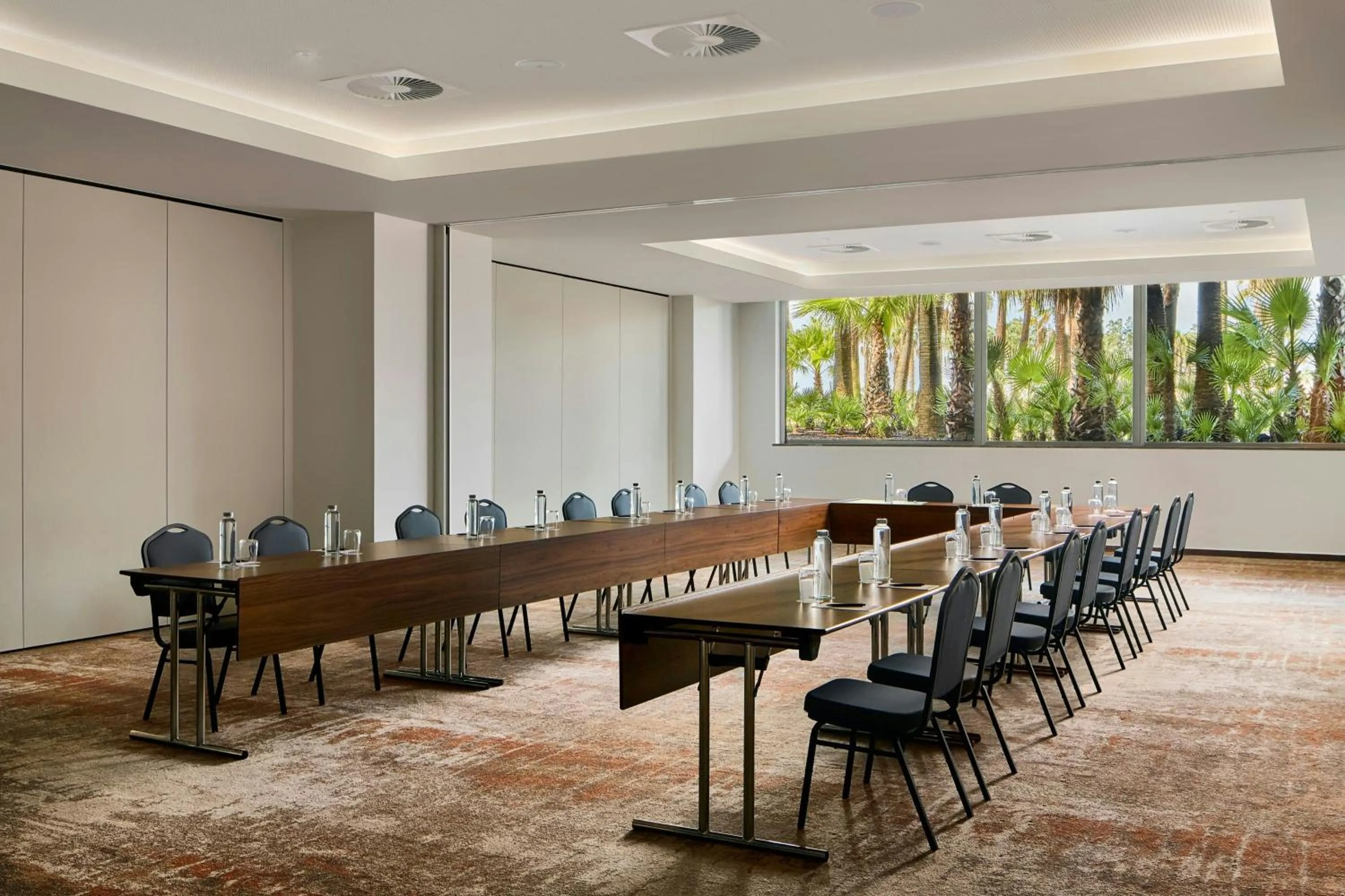 Meeting/conference room in Algarve Marriott Salgados Golf Resort & Spa