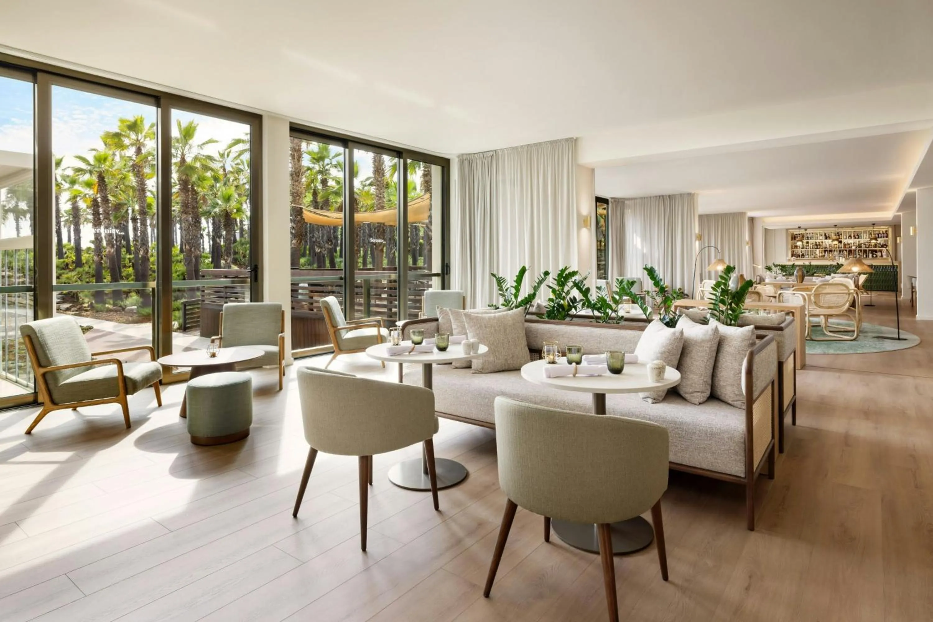 Lounge or bar in The Westin Salgados Beach Resort, Algarve