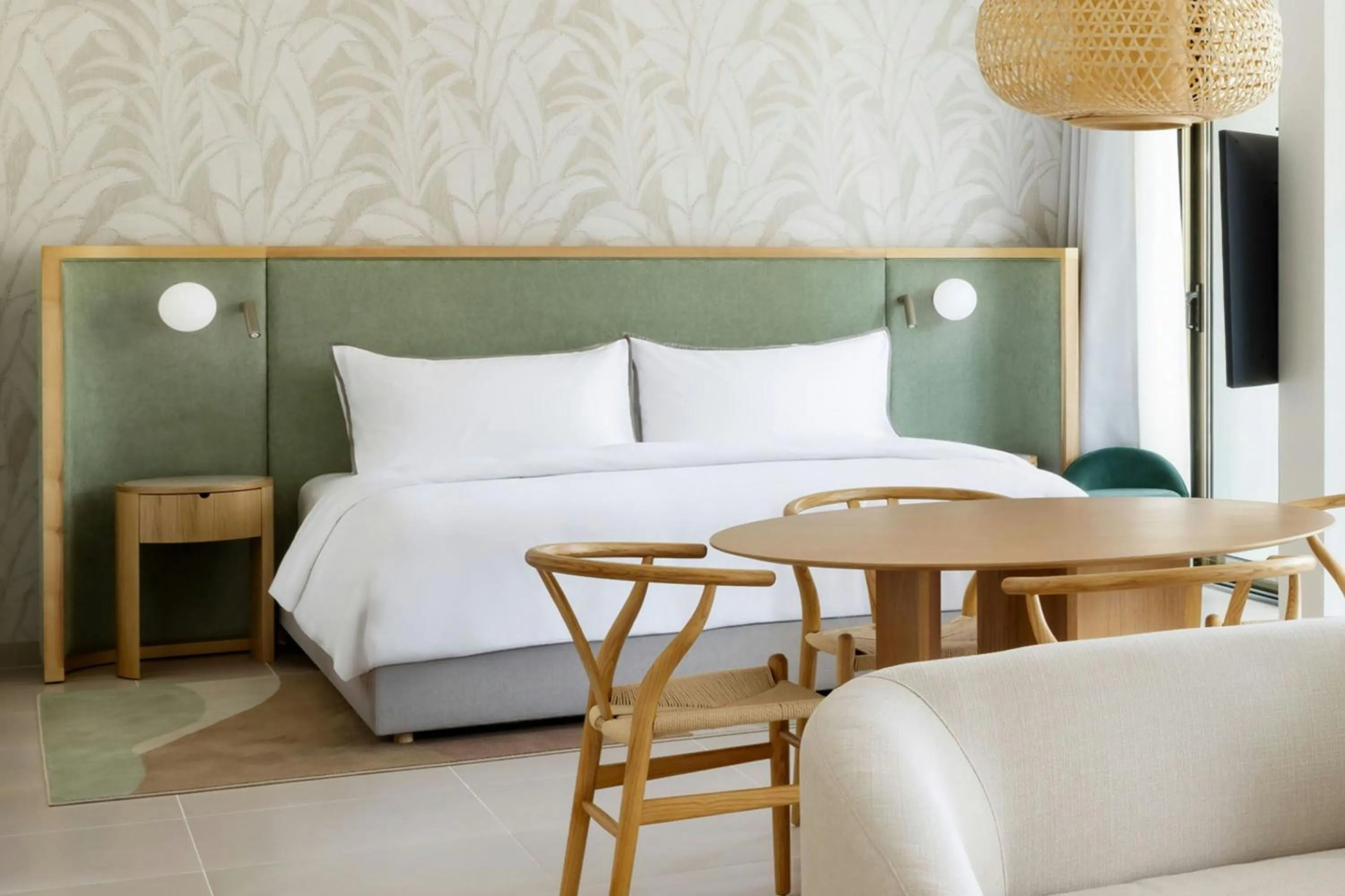 Bedroom, Bed in The Westin Salgados Beach Resort, Algarve