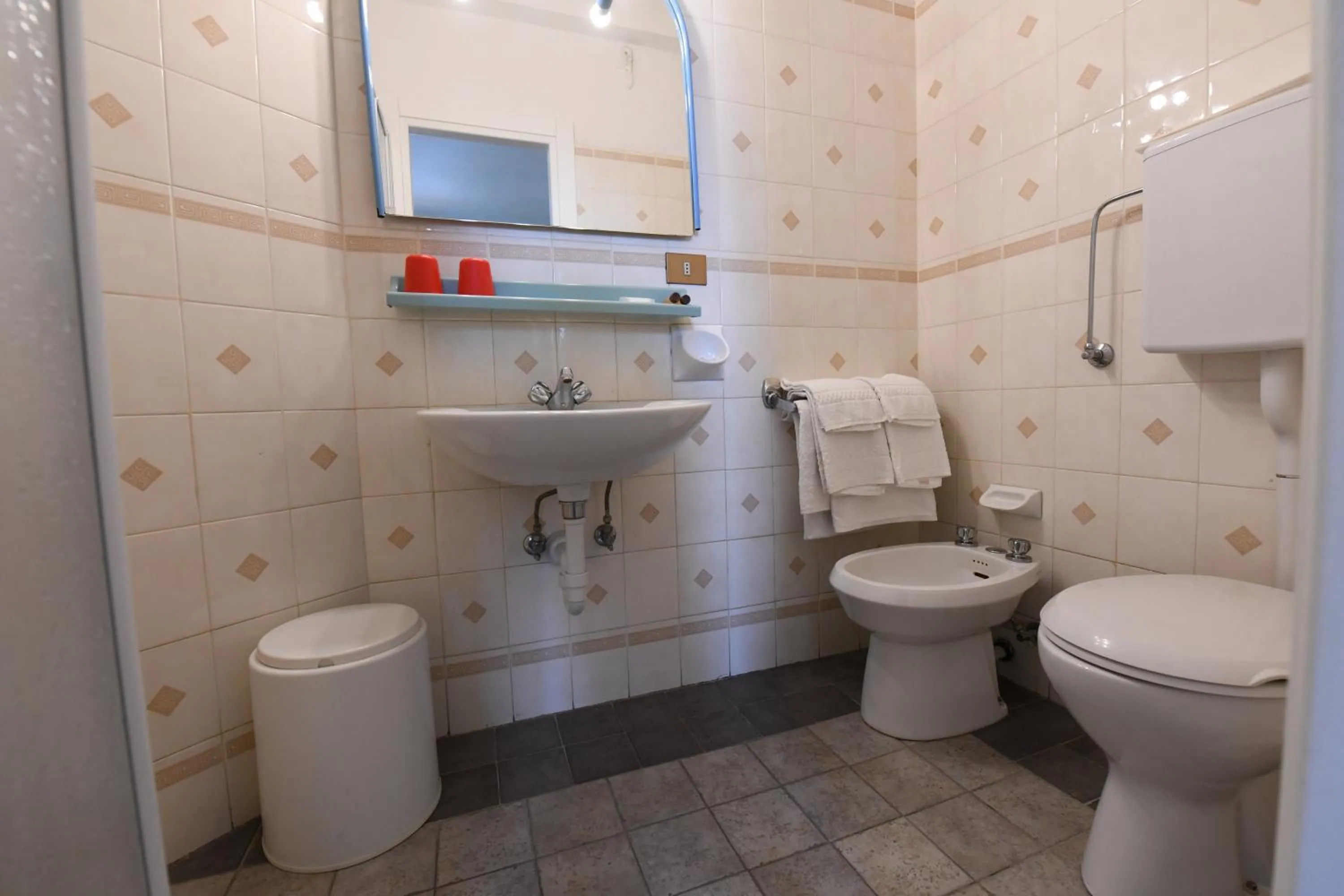 Bathroom in Hotel Villa Maria & Apartment