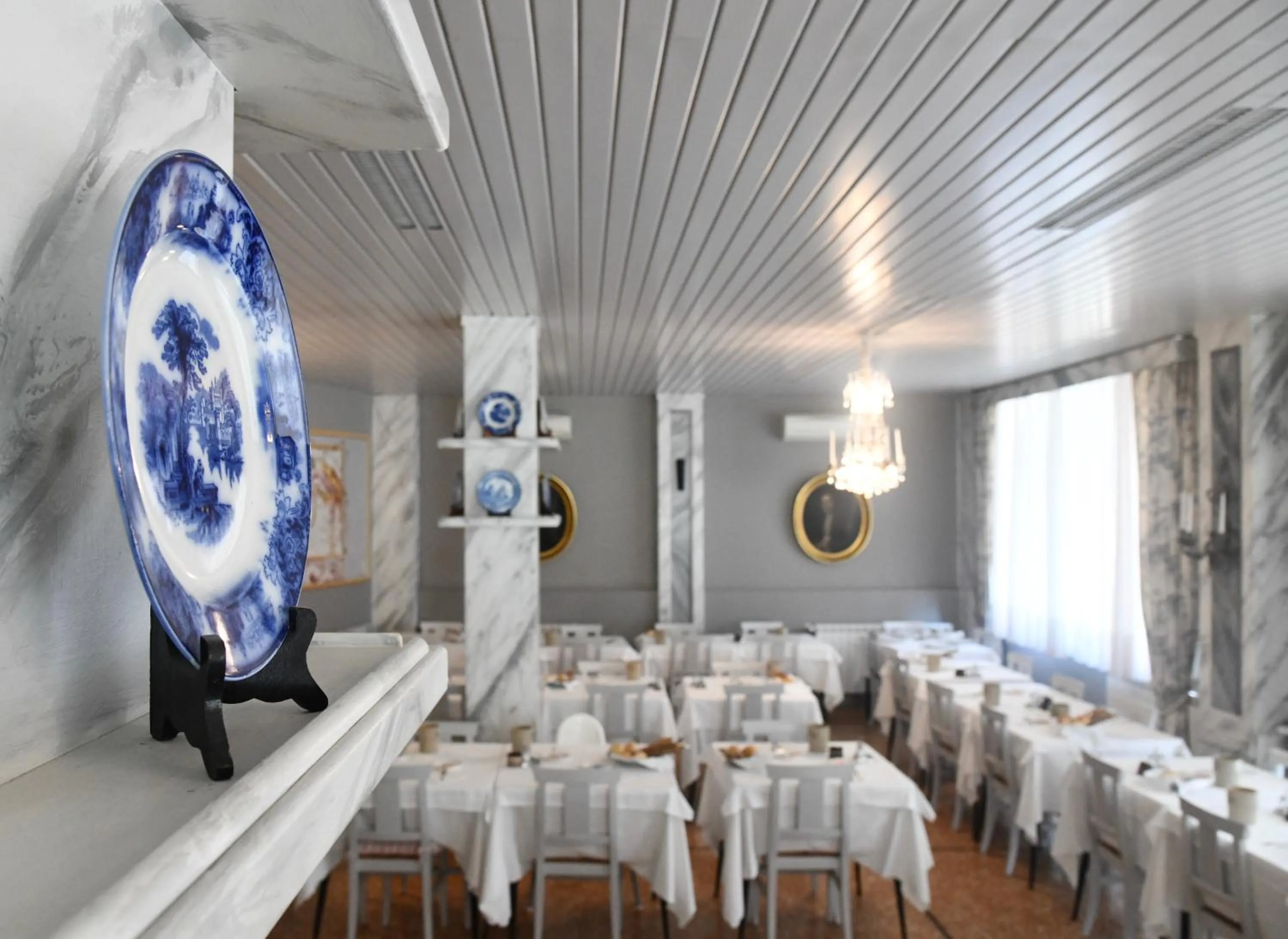 Restaurant/places to eat in Hotel Villa Maria & Apartment