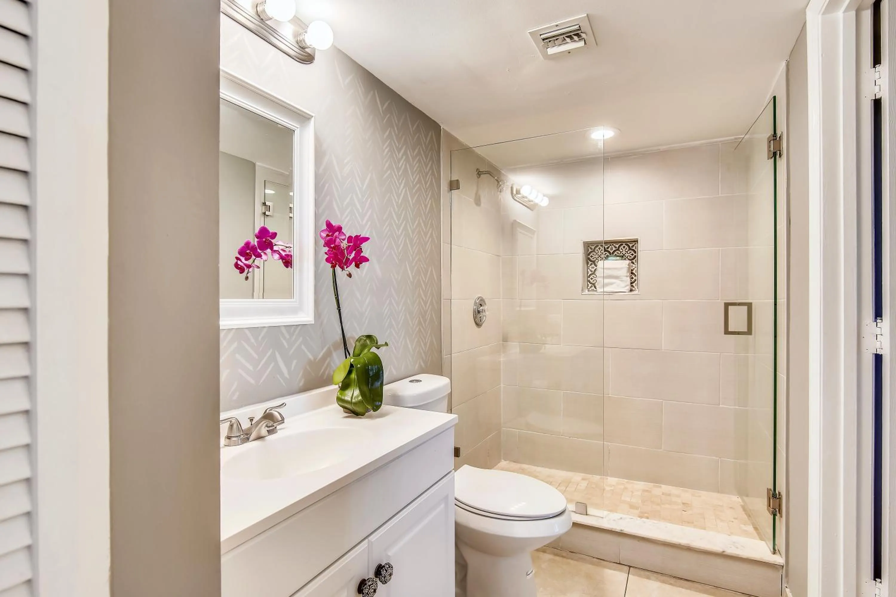 Bathroom in Ocean Pointe Suites at Key Largo