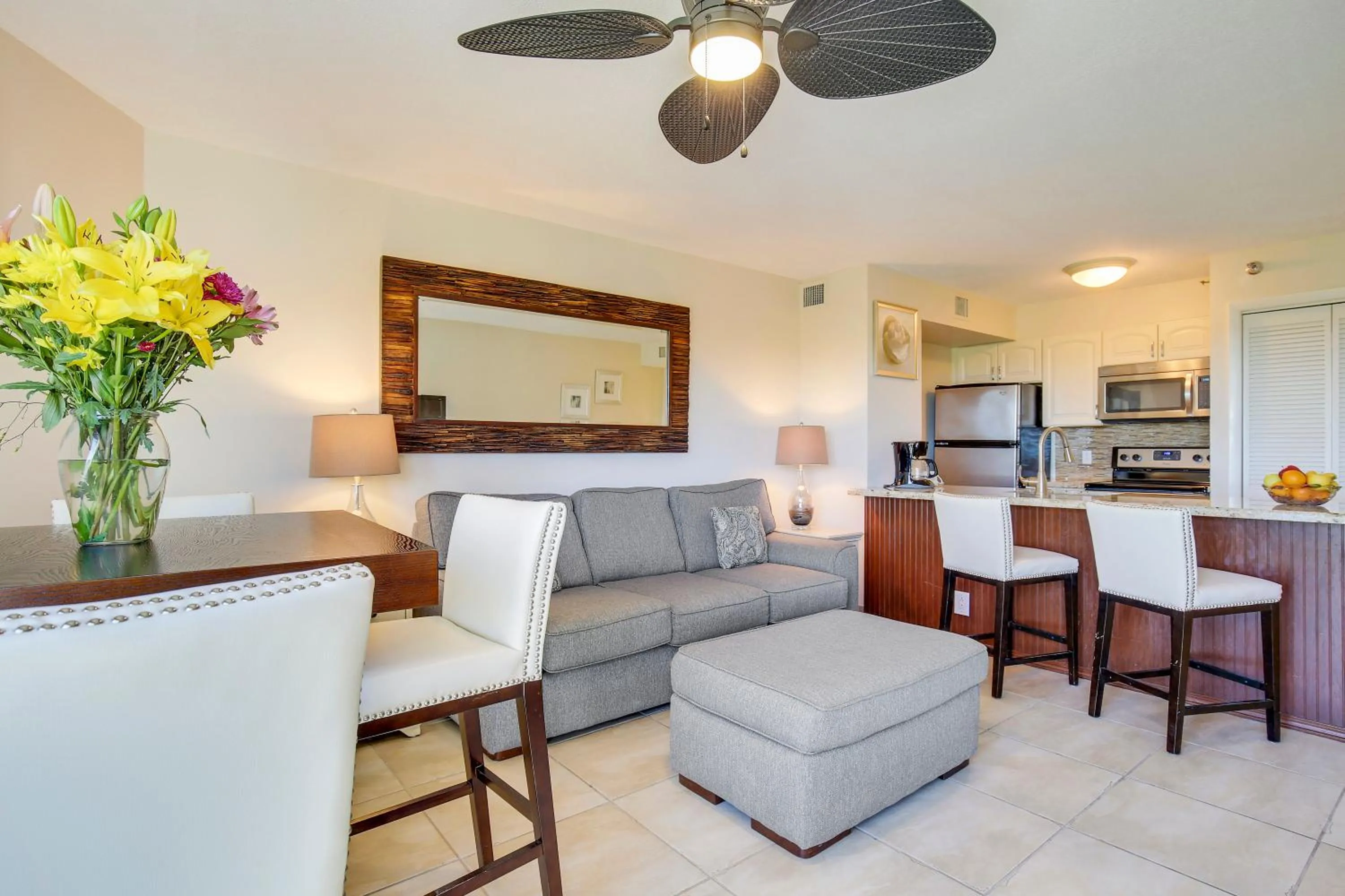 Living room in Ocean Pointe Suites at Key Largo