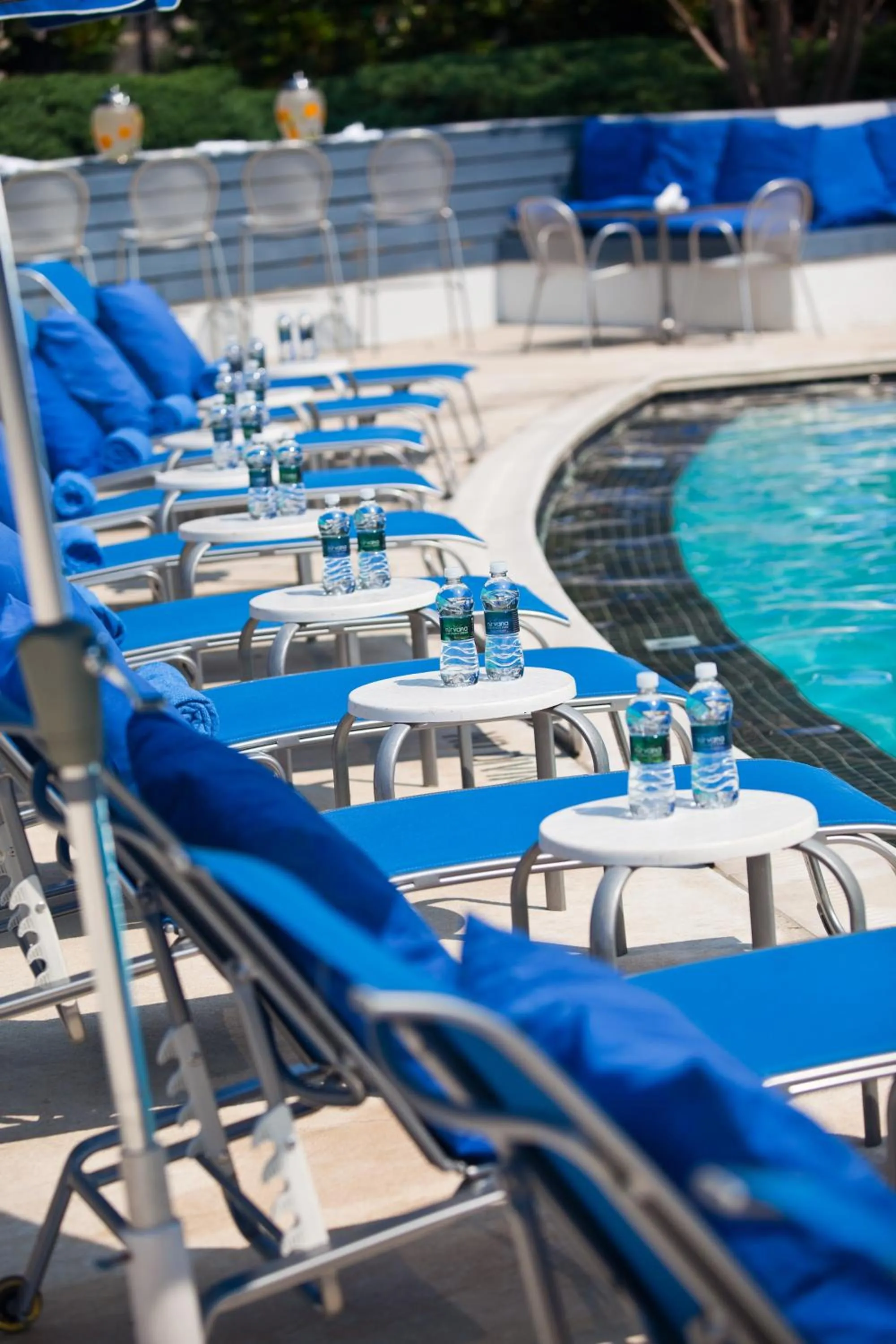 Swimming pool in Washington Plaza Hotel