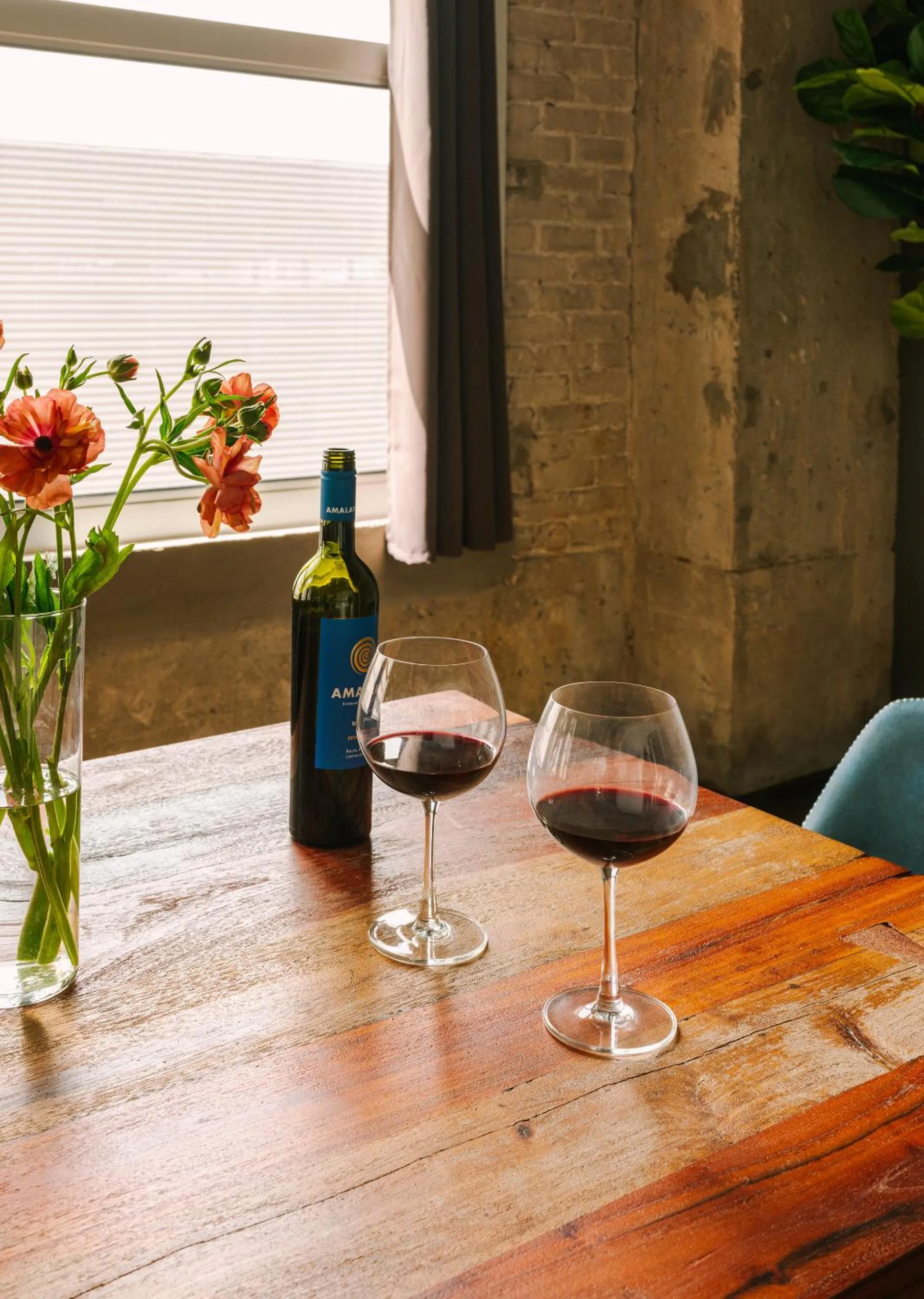 Living room in Sonder The Hogg Palace