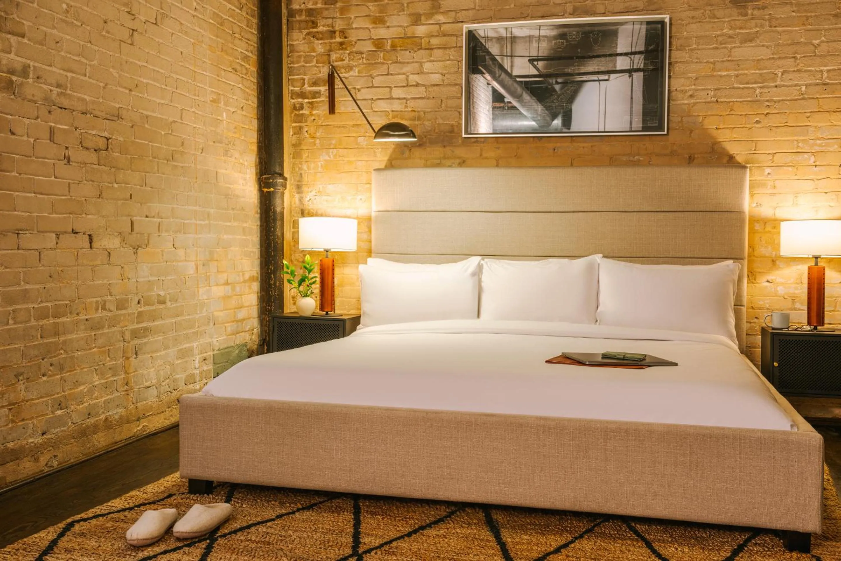 Living room, Bed in Sonder The Hogg Palace