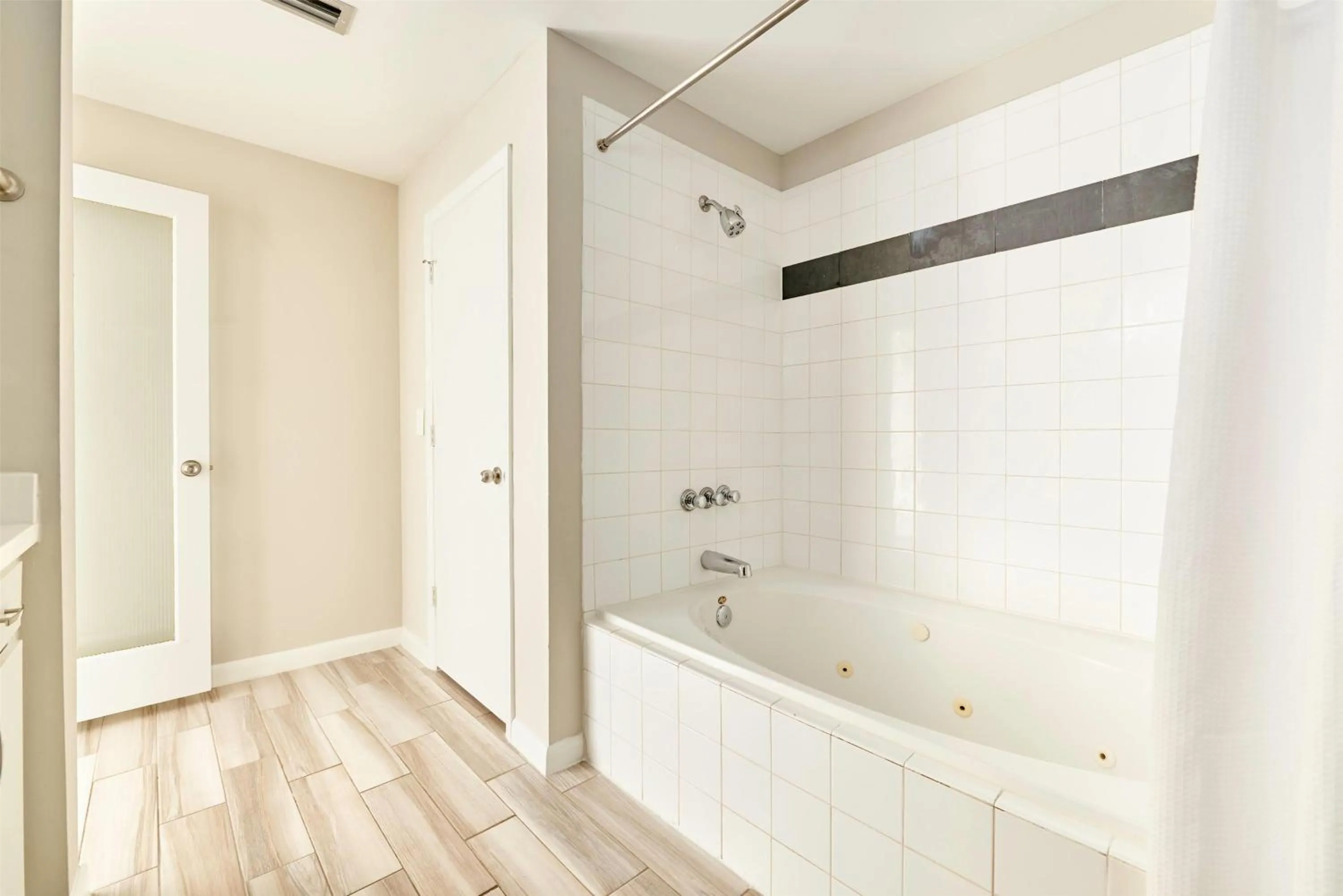 Bathroom in Reside Houston Downtown, a Wyndham Residence