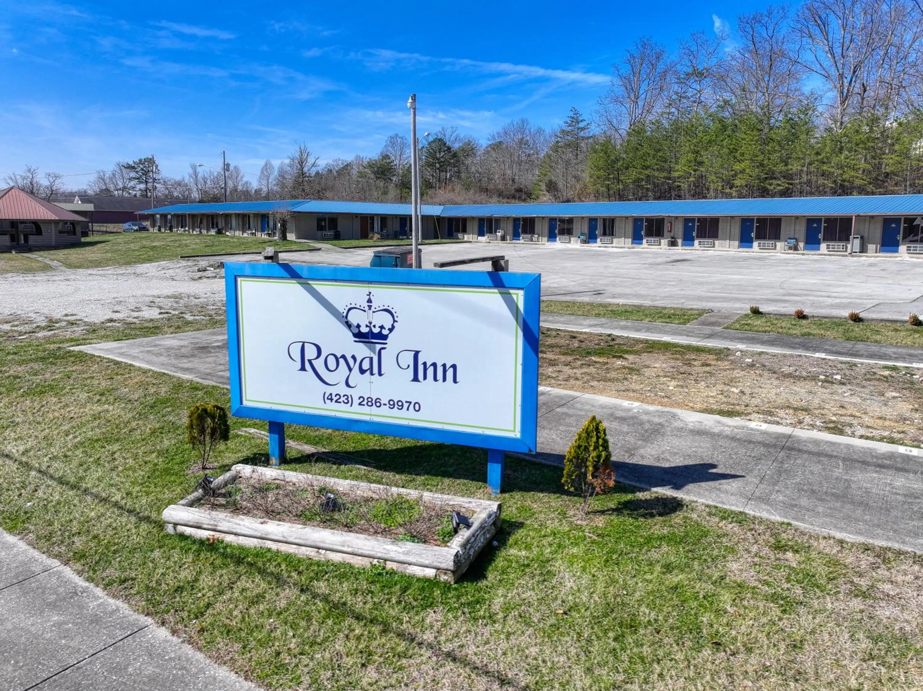 Property logo or sign in Royal Inn