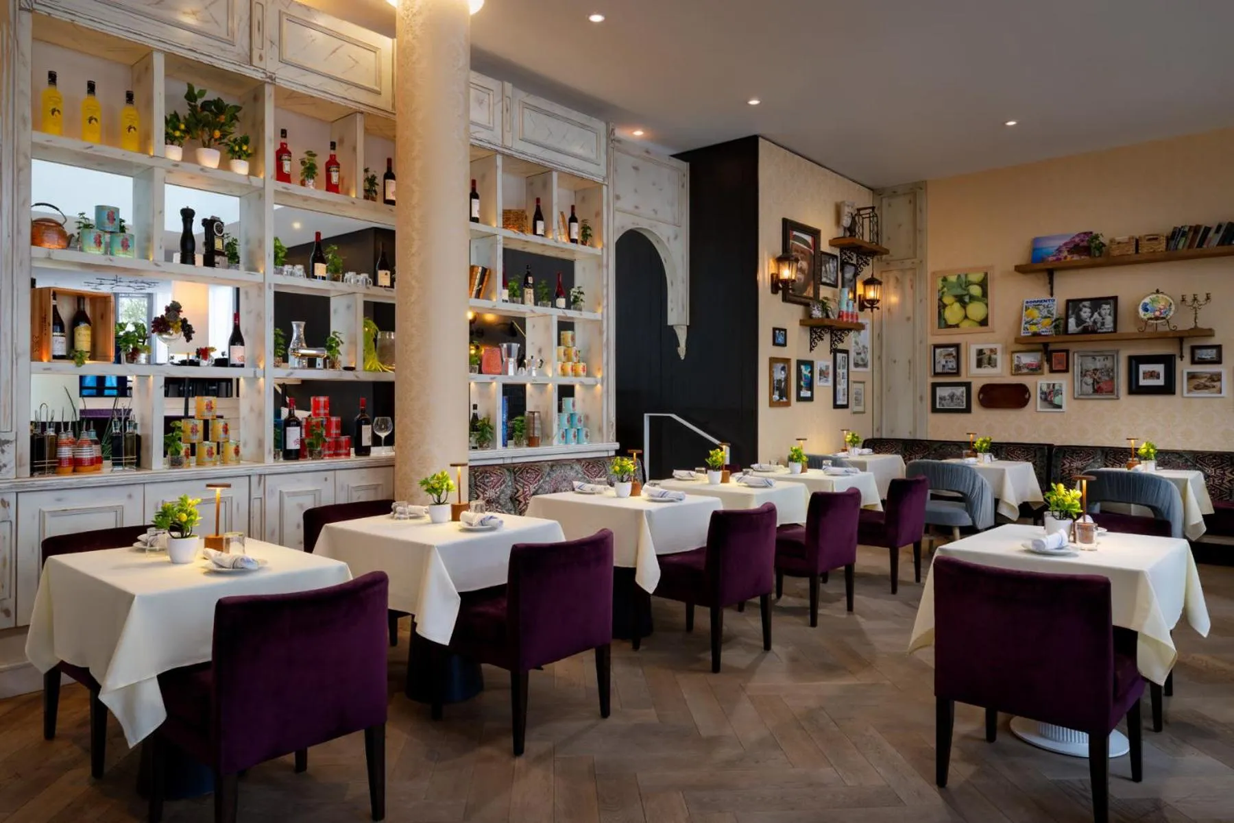 Restaurant/places to eat in Park Central South Beach