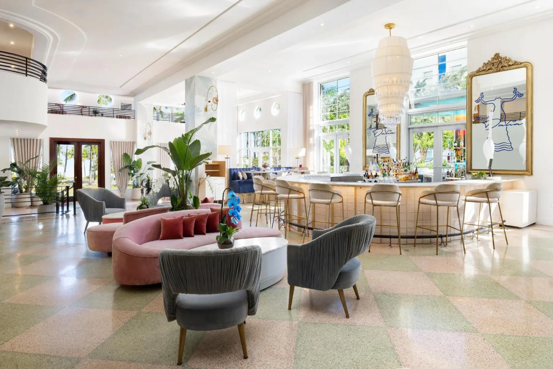 Lounge or bar in Park Central South Beach