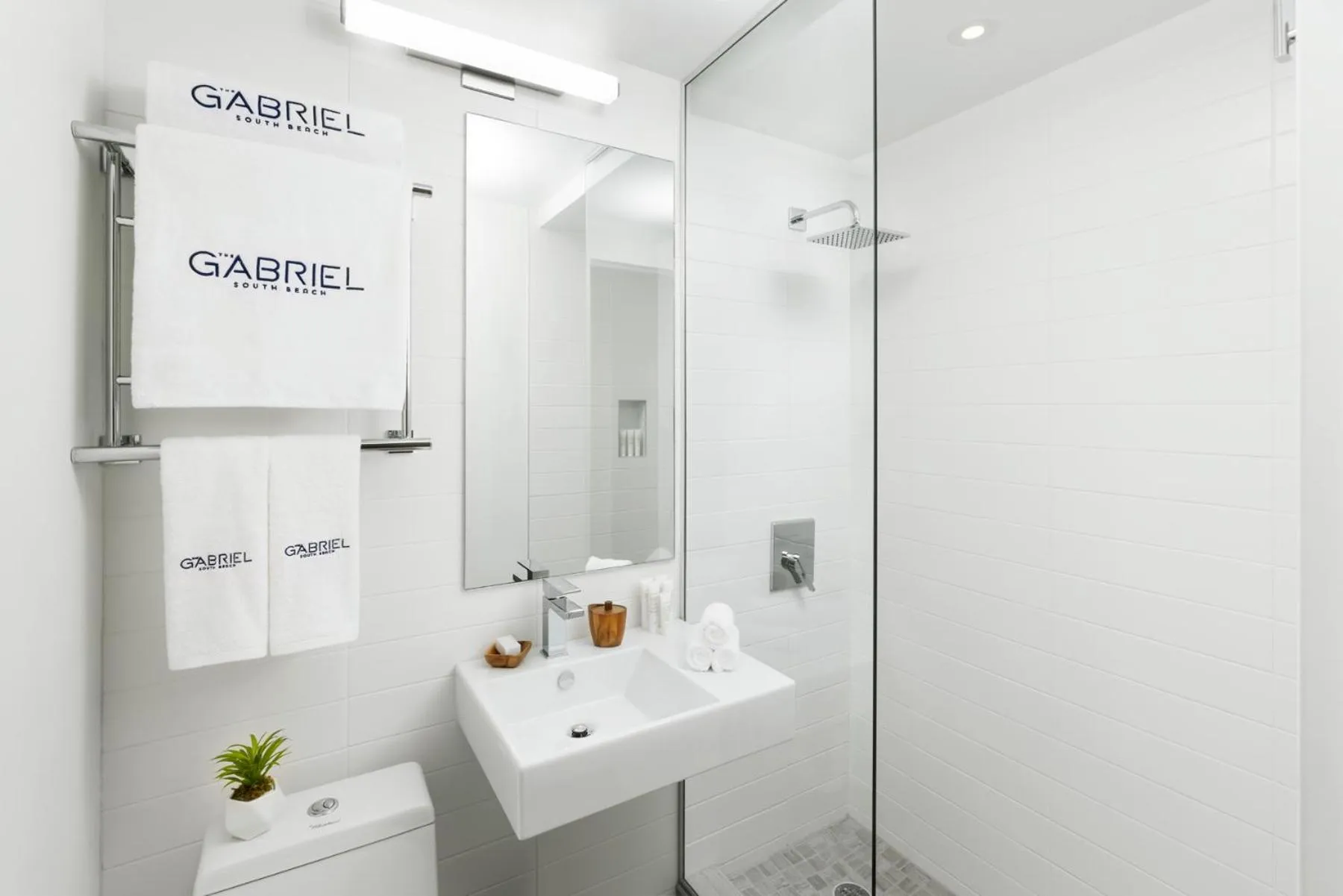 Shower in Park Central South Beach