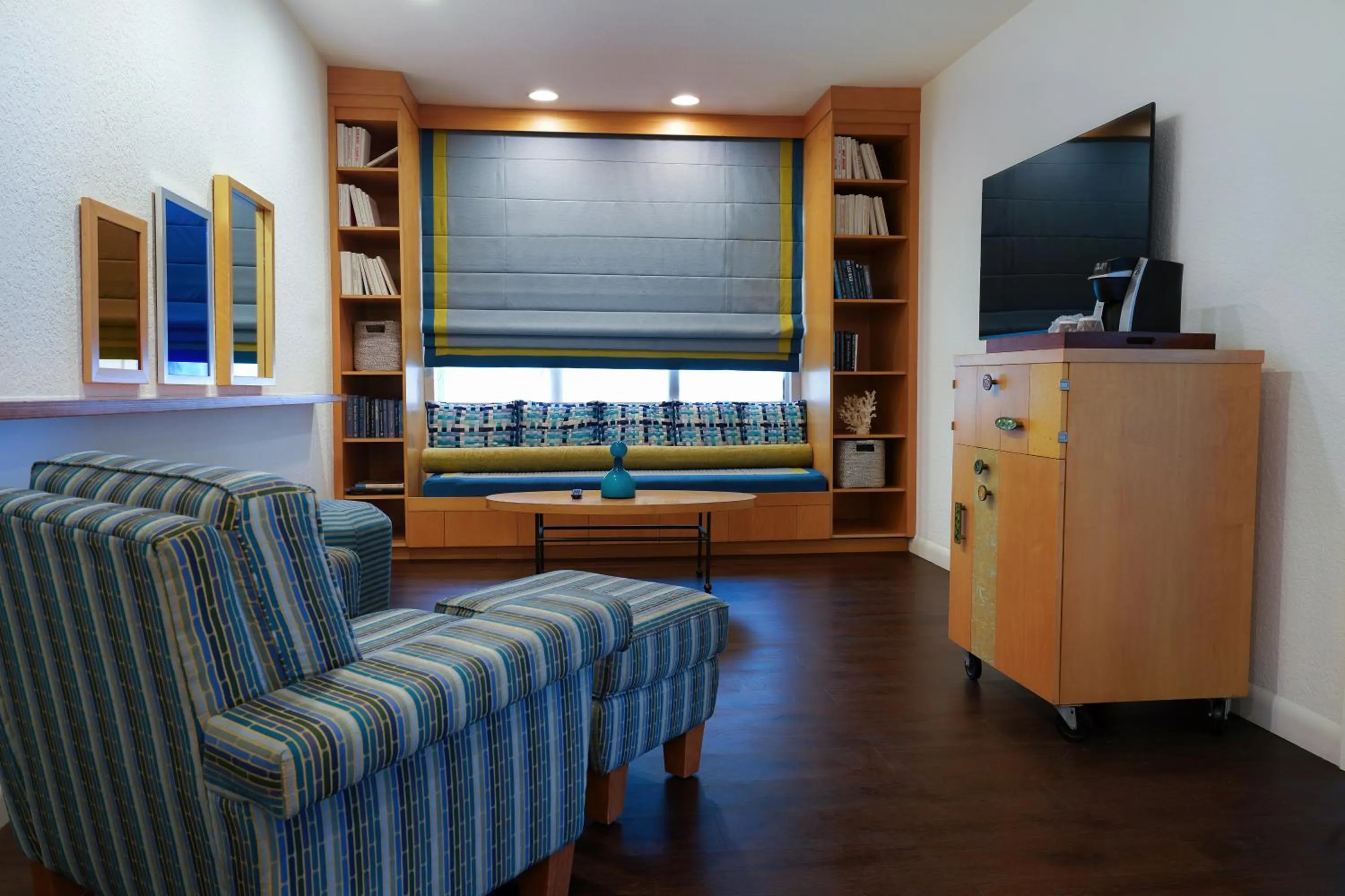 Living room in The Tony Hotel South Beach