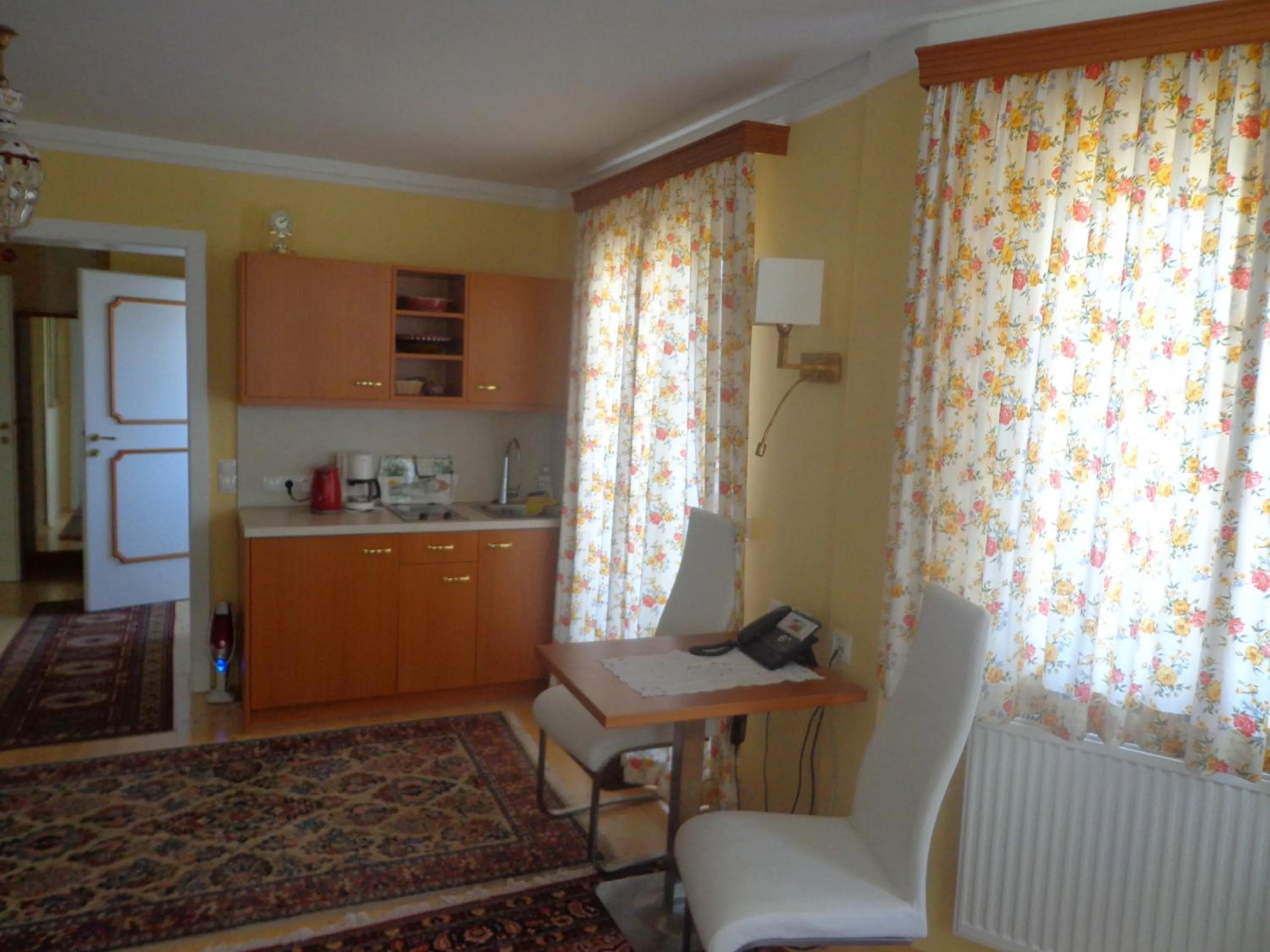 Kitchen or kitchenette in Hans Mauracher Schlössl