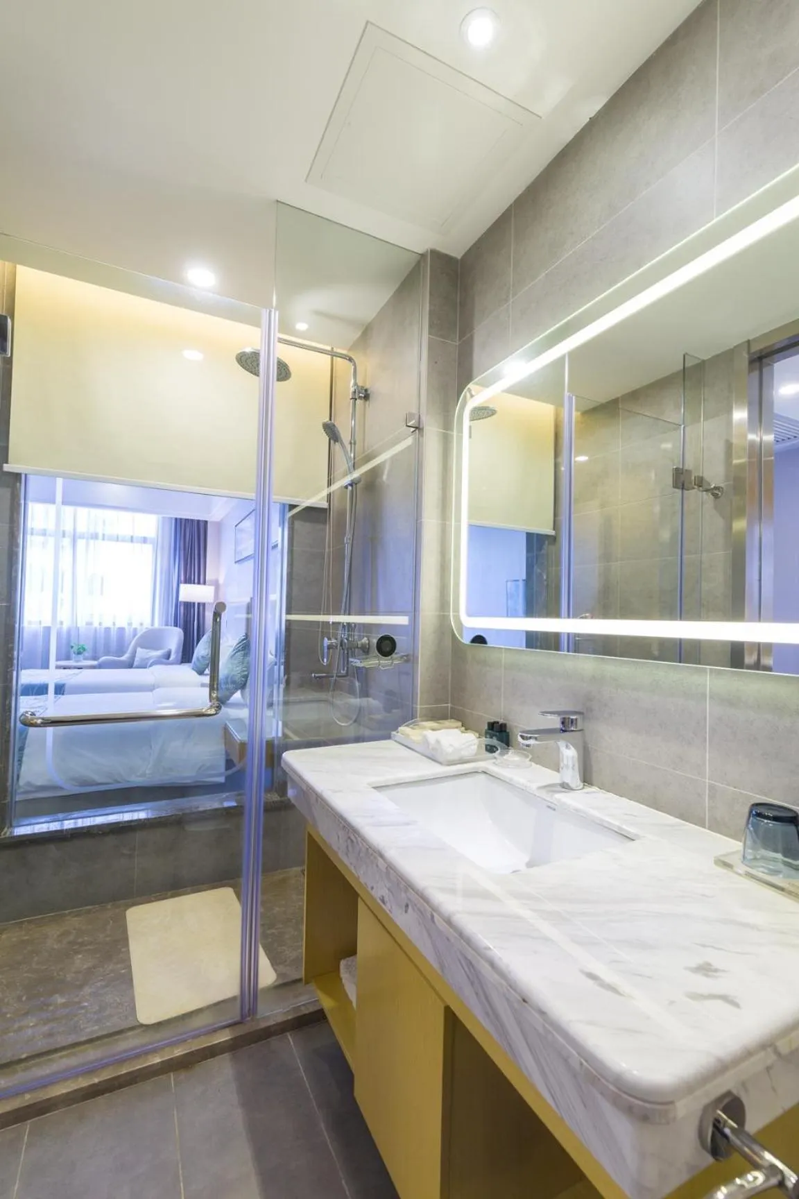 Bathroom in Guangzhou Seaman Hotel