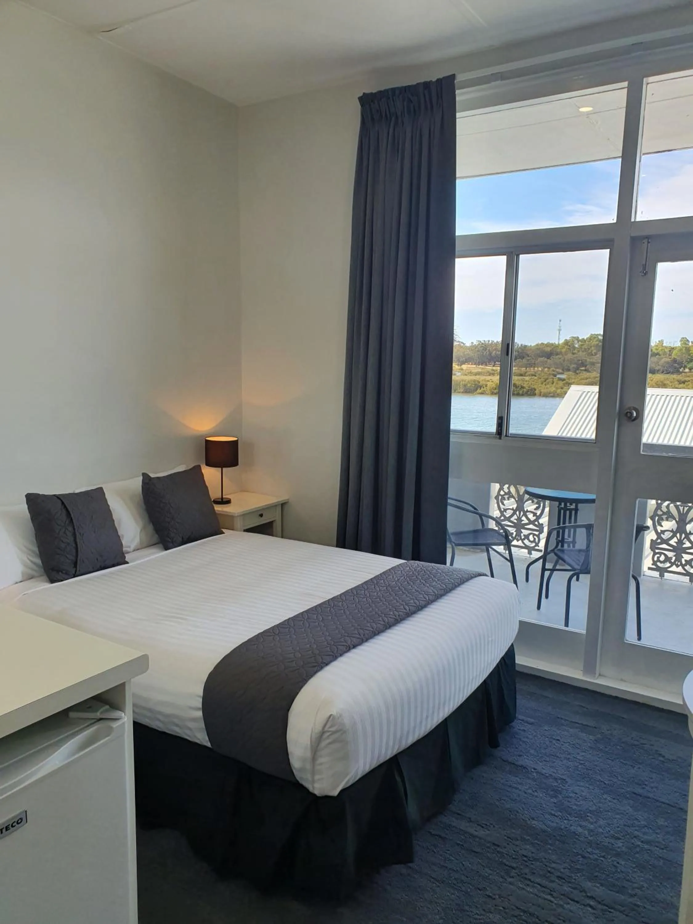 Bed in The Parade Hotel