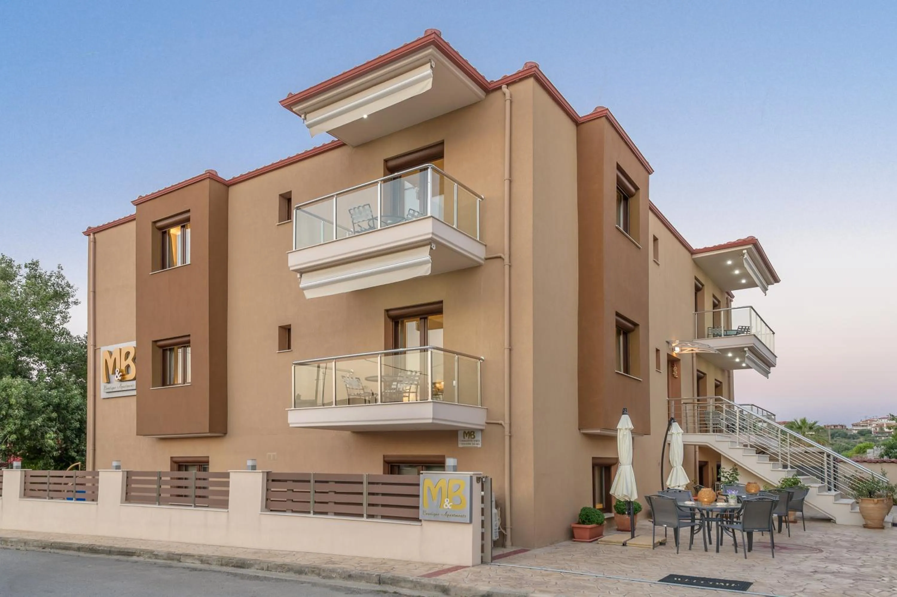 Facade/entrance in M&B boutique apartments