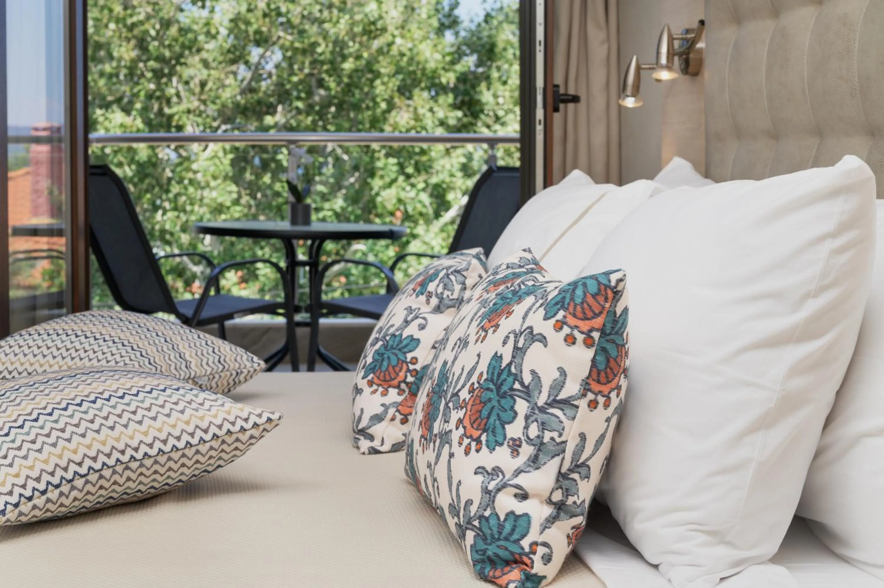 Bed in M&B boutique apartments