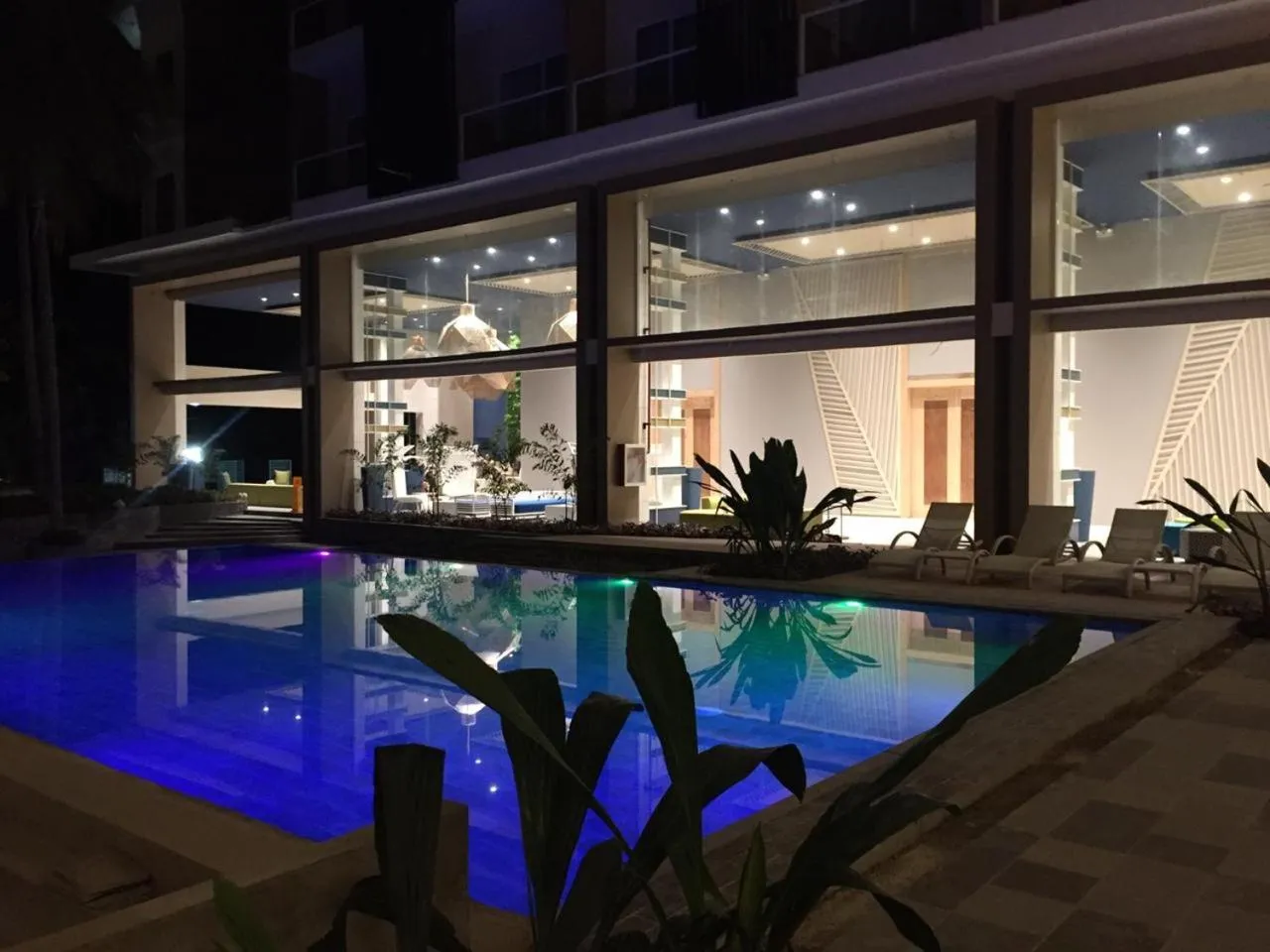 Swimming pool in Solea Palm Resort Mactan