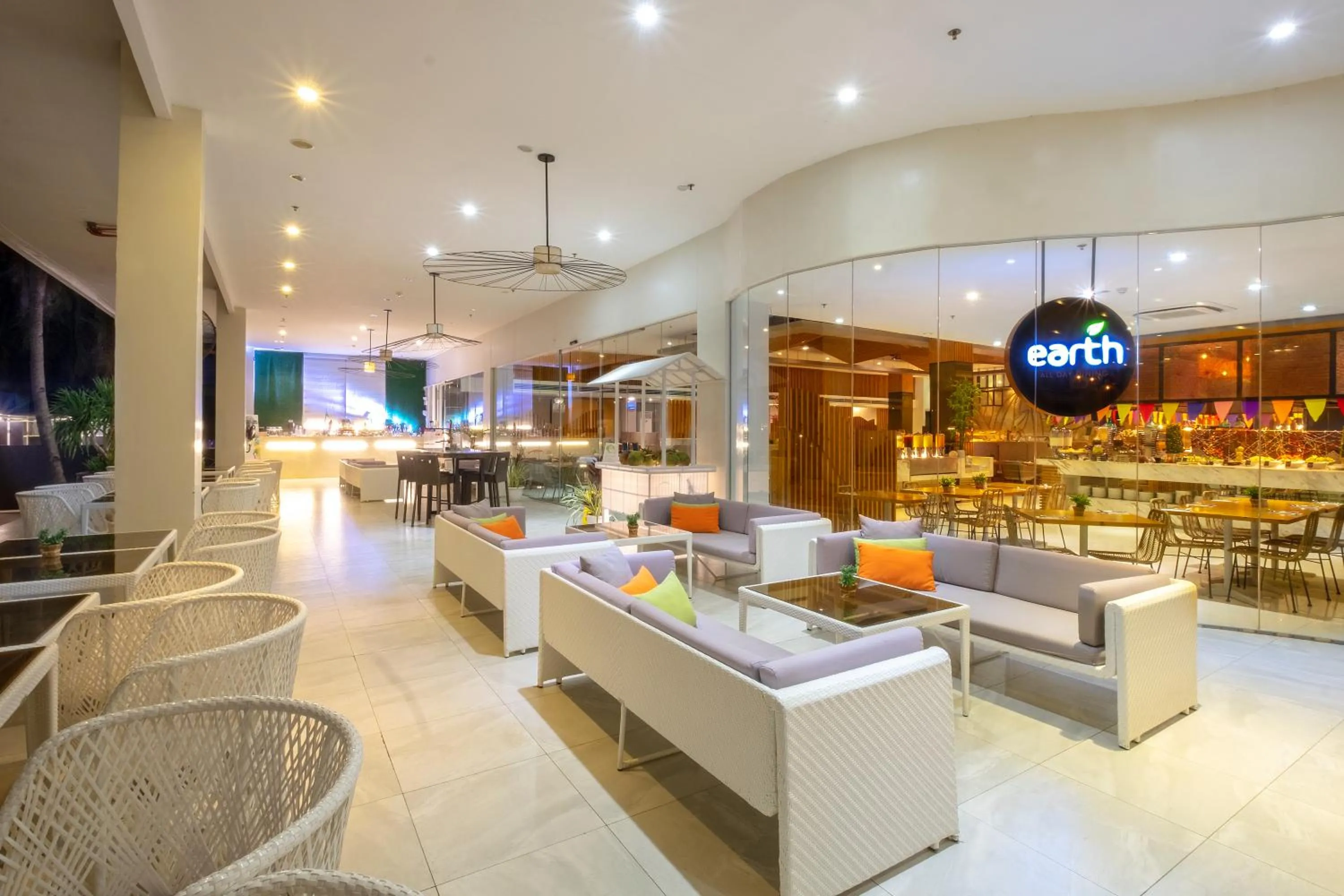 Restaurant/places to eat in Solea Palm Resort Mactan