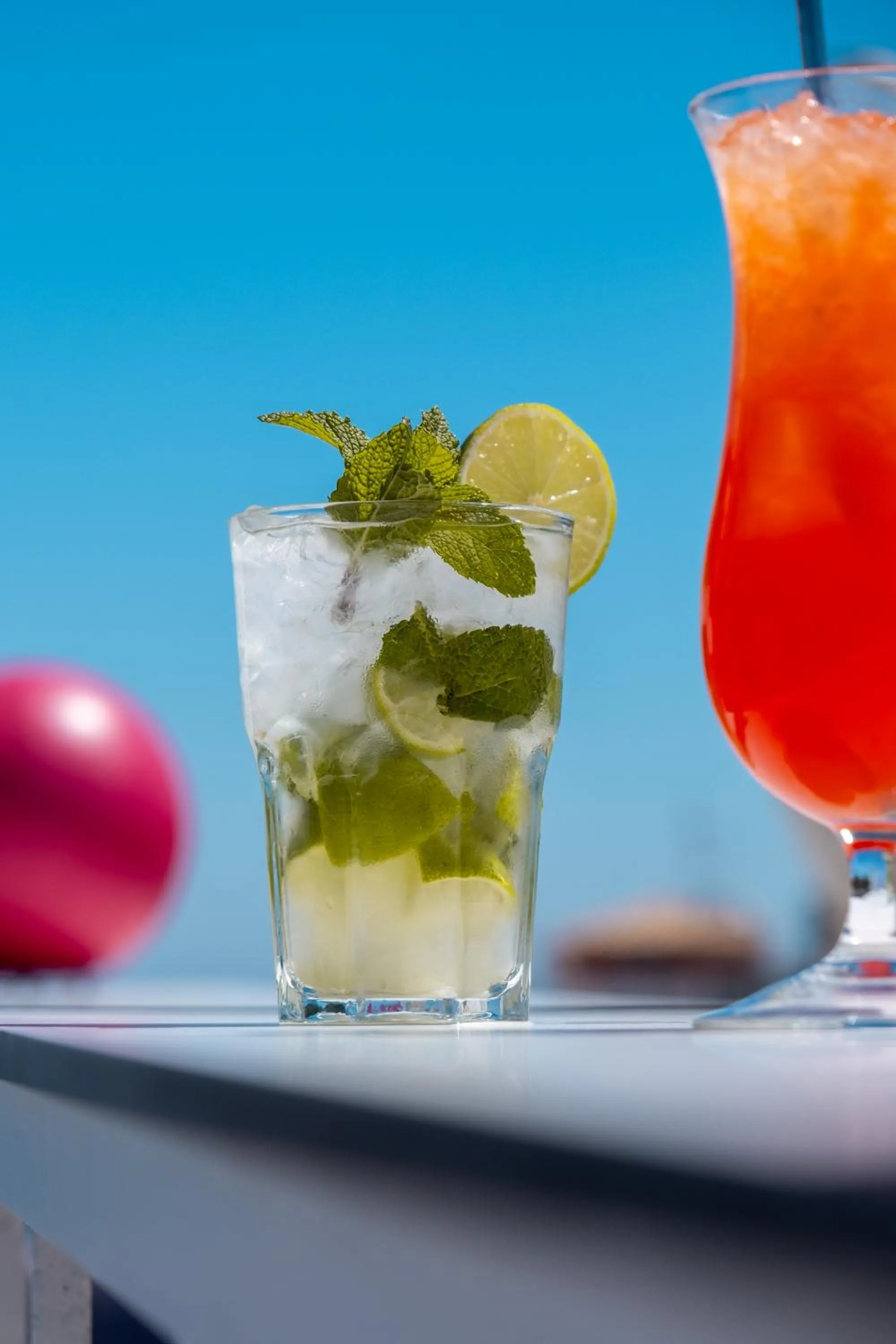 Lounge or bar in Onmood Cala Ratjada - Bed & Brunch