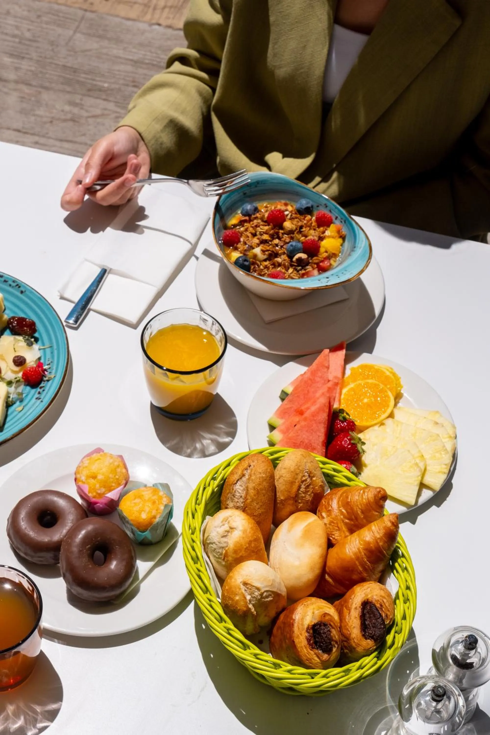 Buffet breakfast in Onmood Cala Ratjada - Bed & Brunch