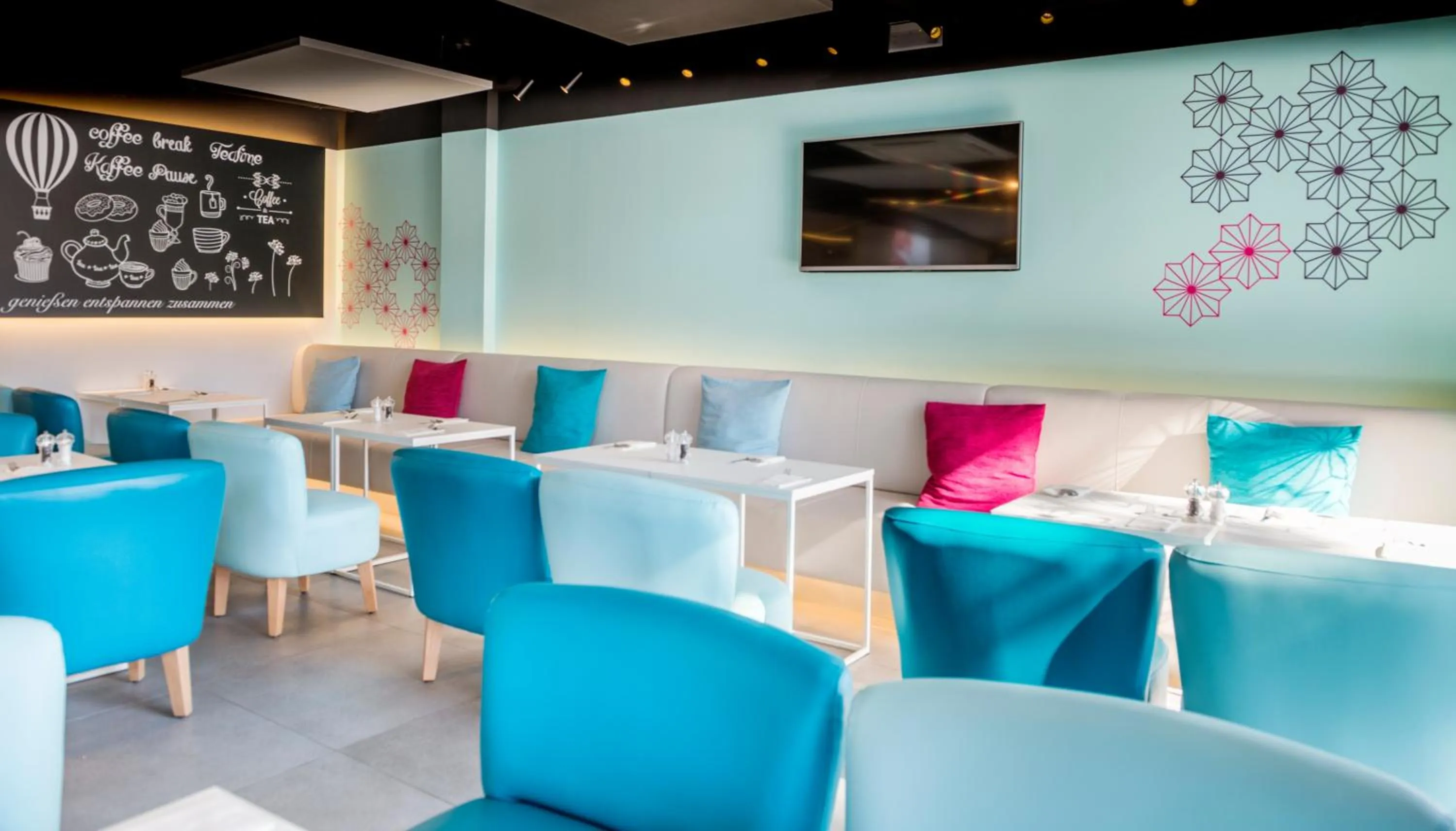 Communal lounge/ TV room in Onmood Cala Ratjada - Bed & Brunch