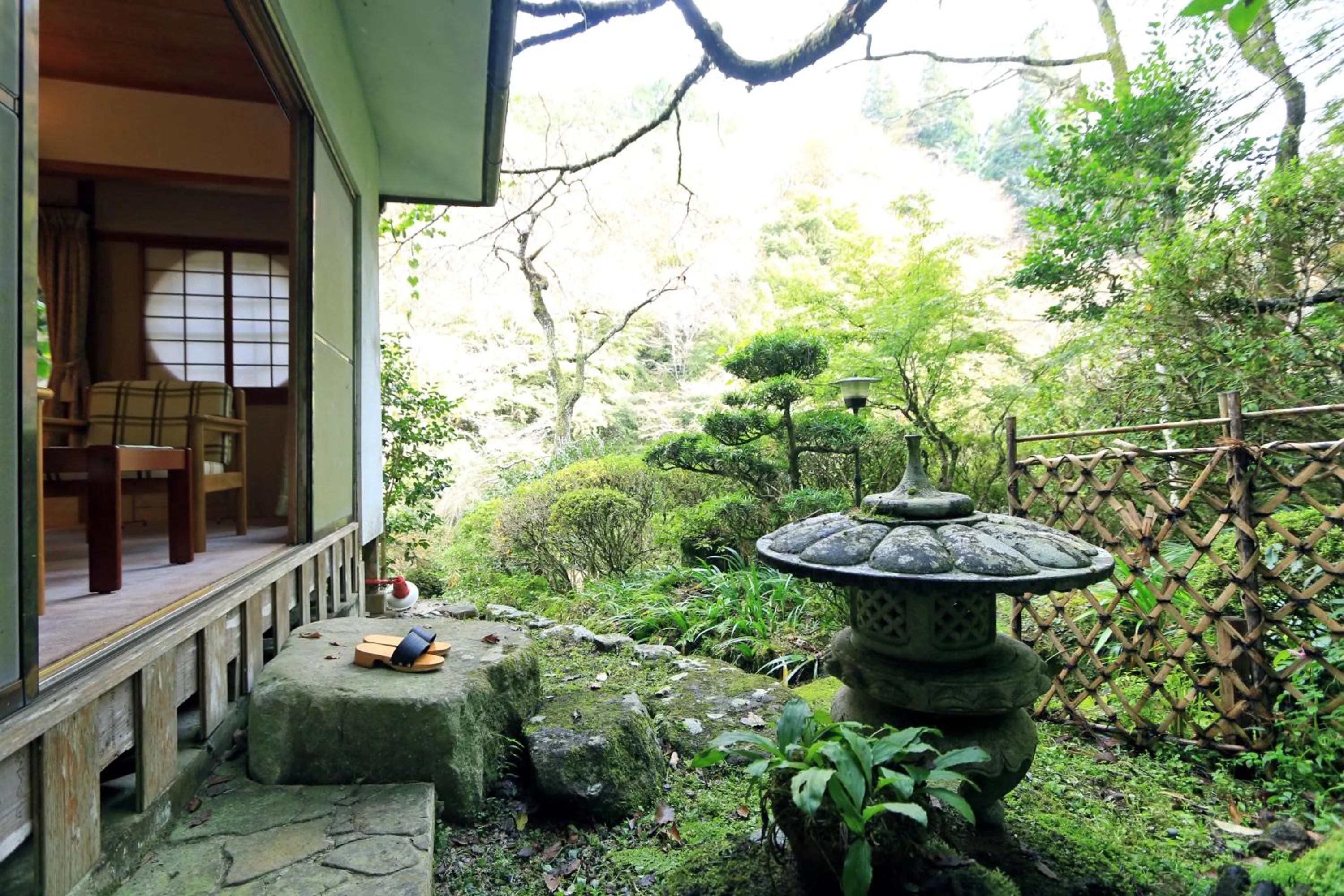 Day in Yoshinoonsen Motoyu