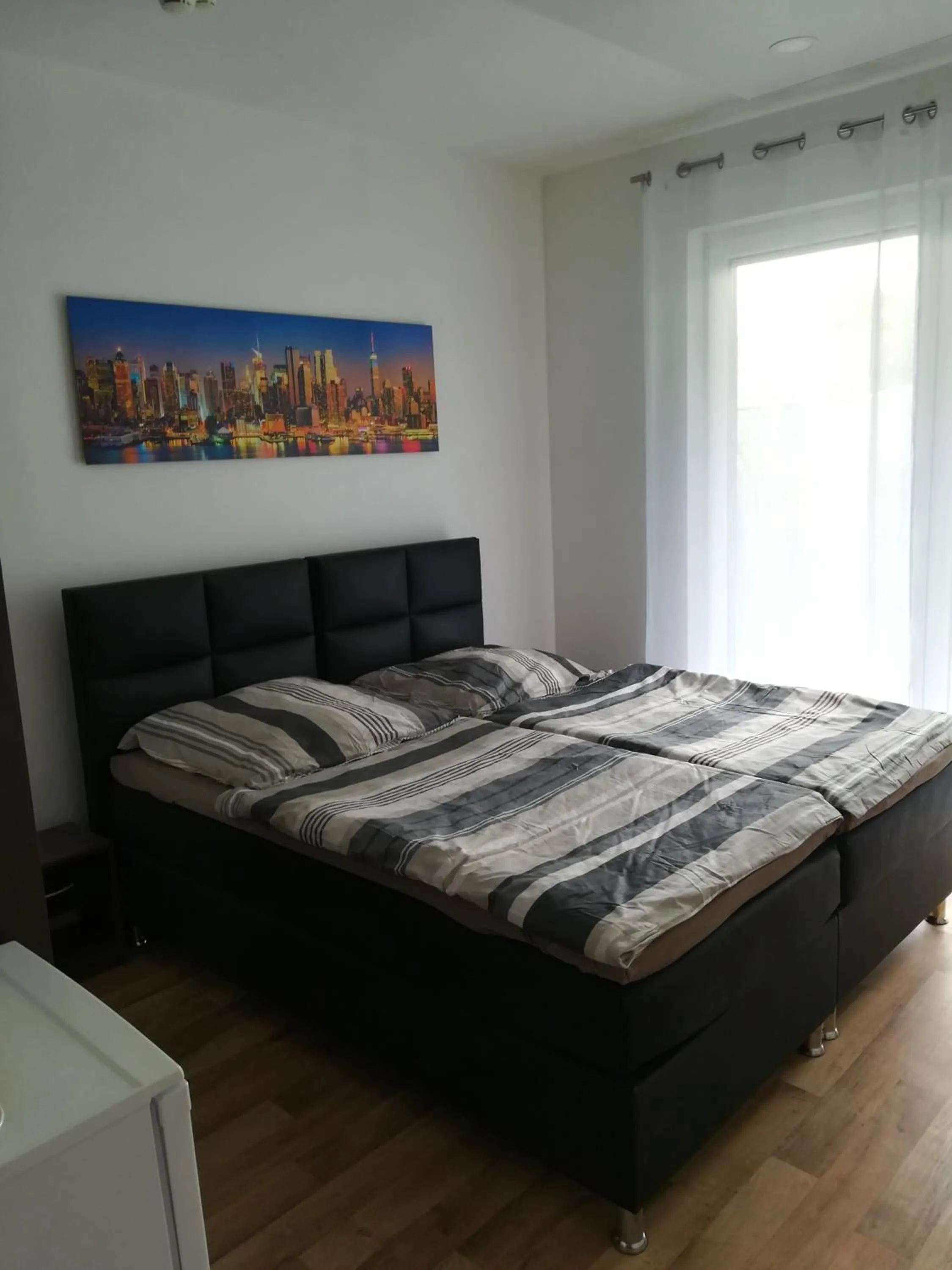 Bedroom, Bed in Jura Hotel