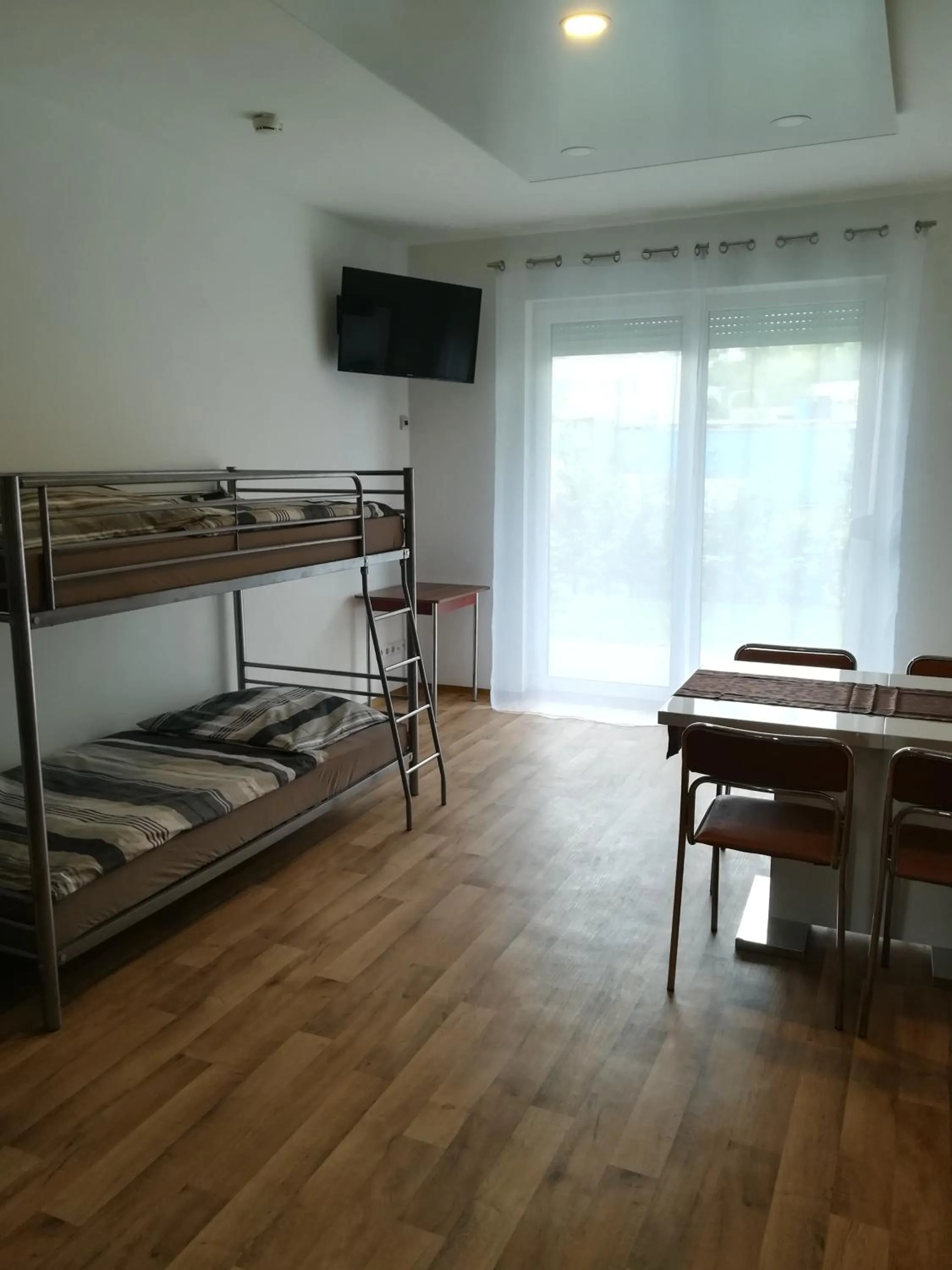 bunk bed, Bed in Jura Hotel