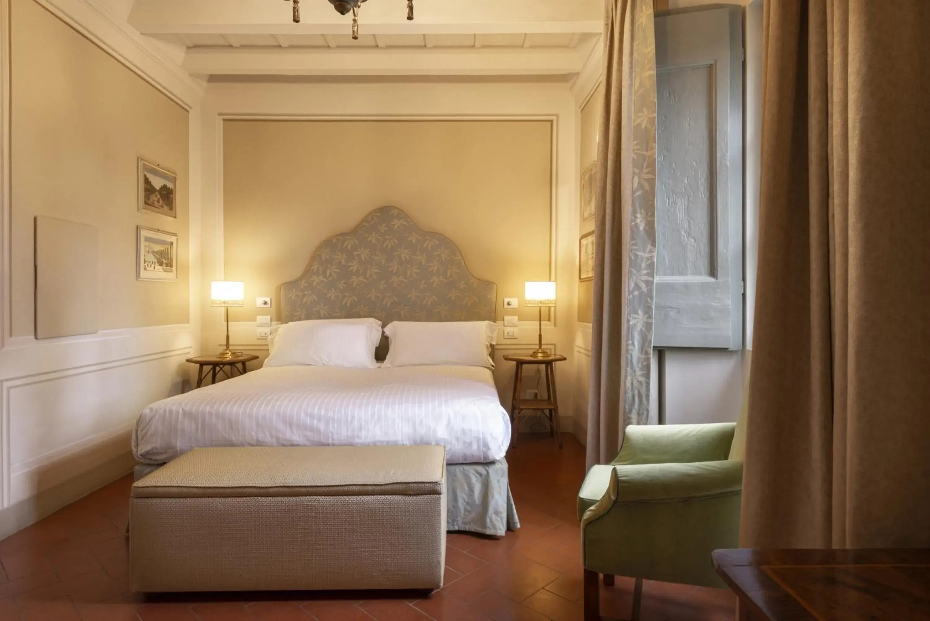 Deluxe Room in Torre a Cona Wine Estate Deluxe Room in Torre a Cona Wine Estate