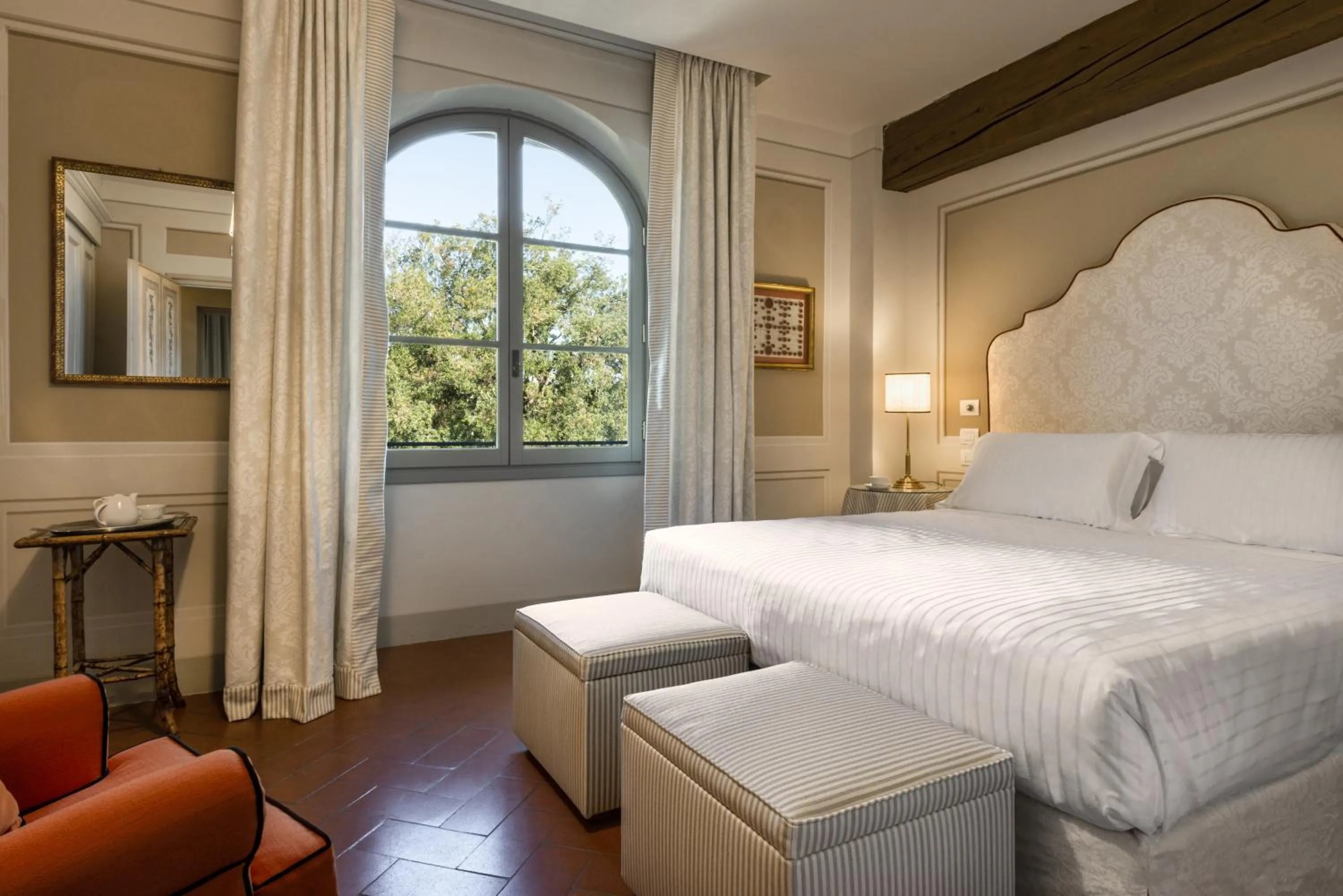 Photo of the whole room, Bed in Torre a Cona Wine Estate