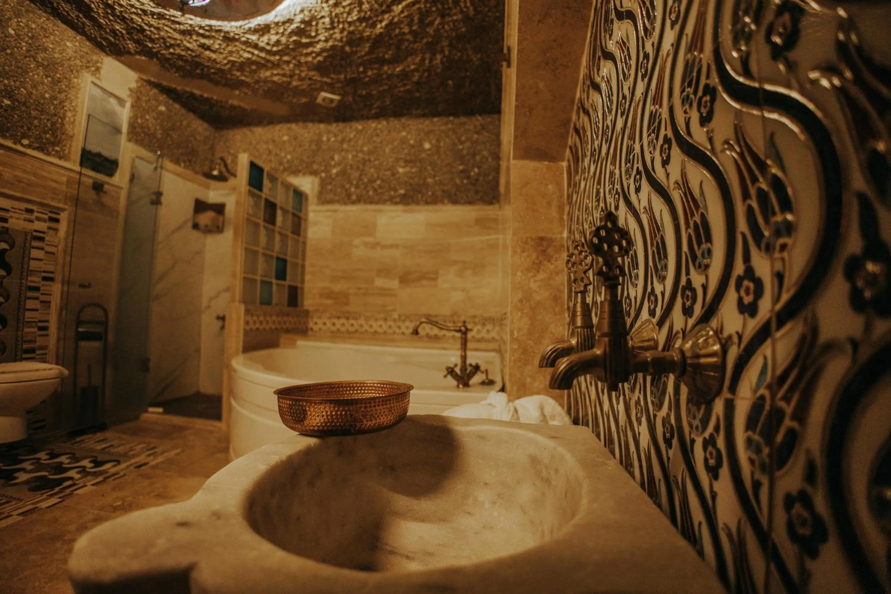 Toilet in Vintage Cave House Hotel