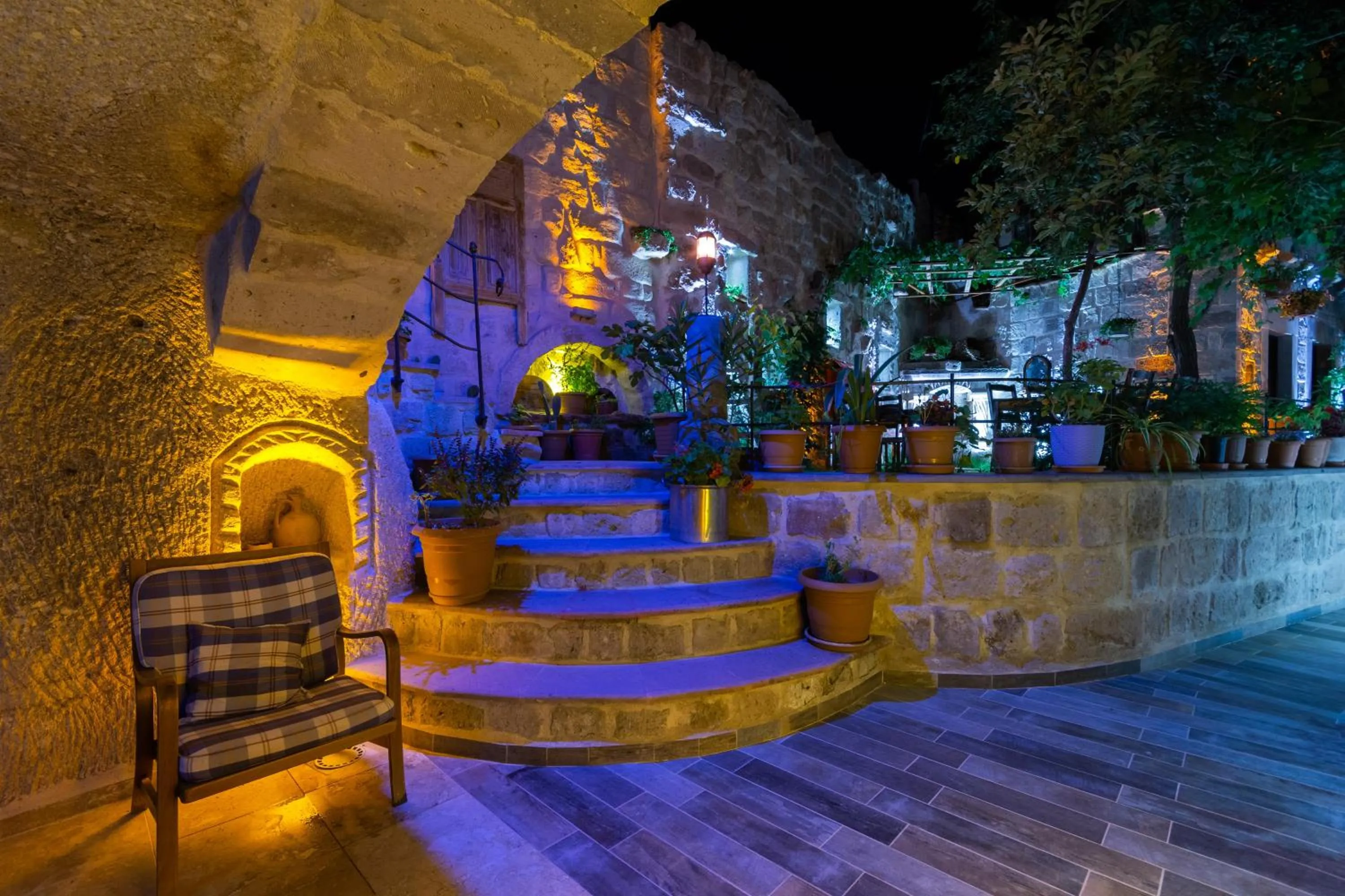 Garden in Vintage Cave House Hotel
