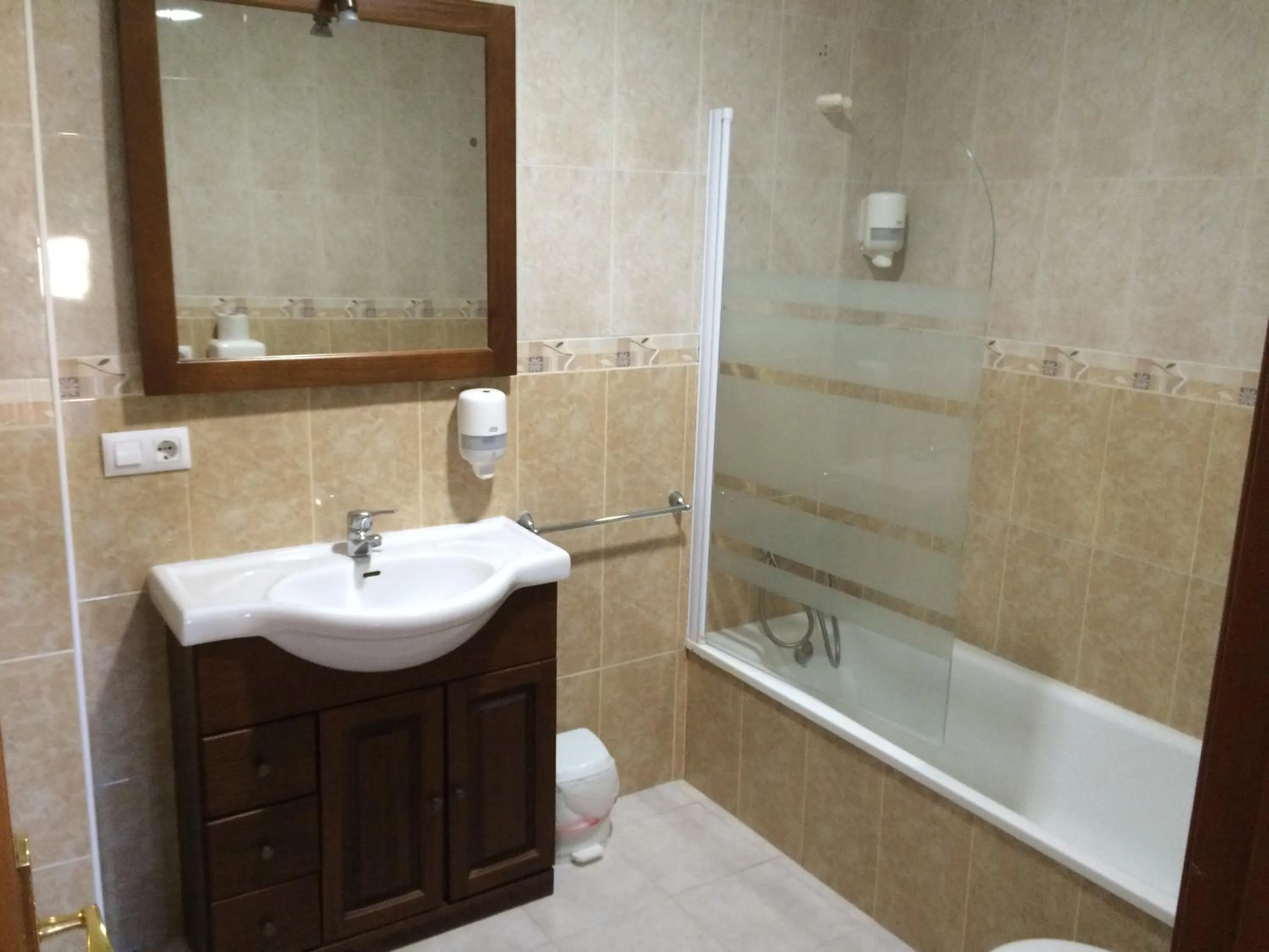 Bathroom in Hostal Rural La Plata Parking Incluido