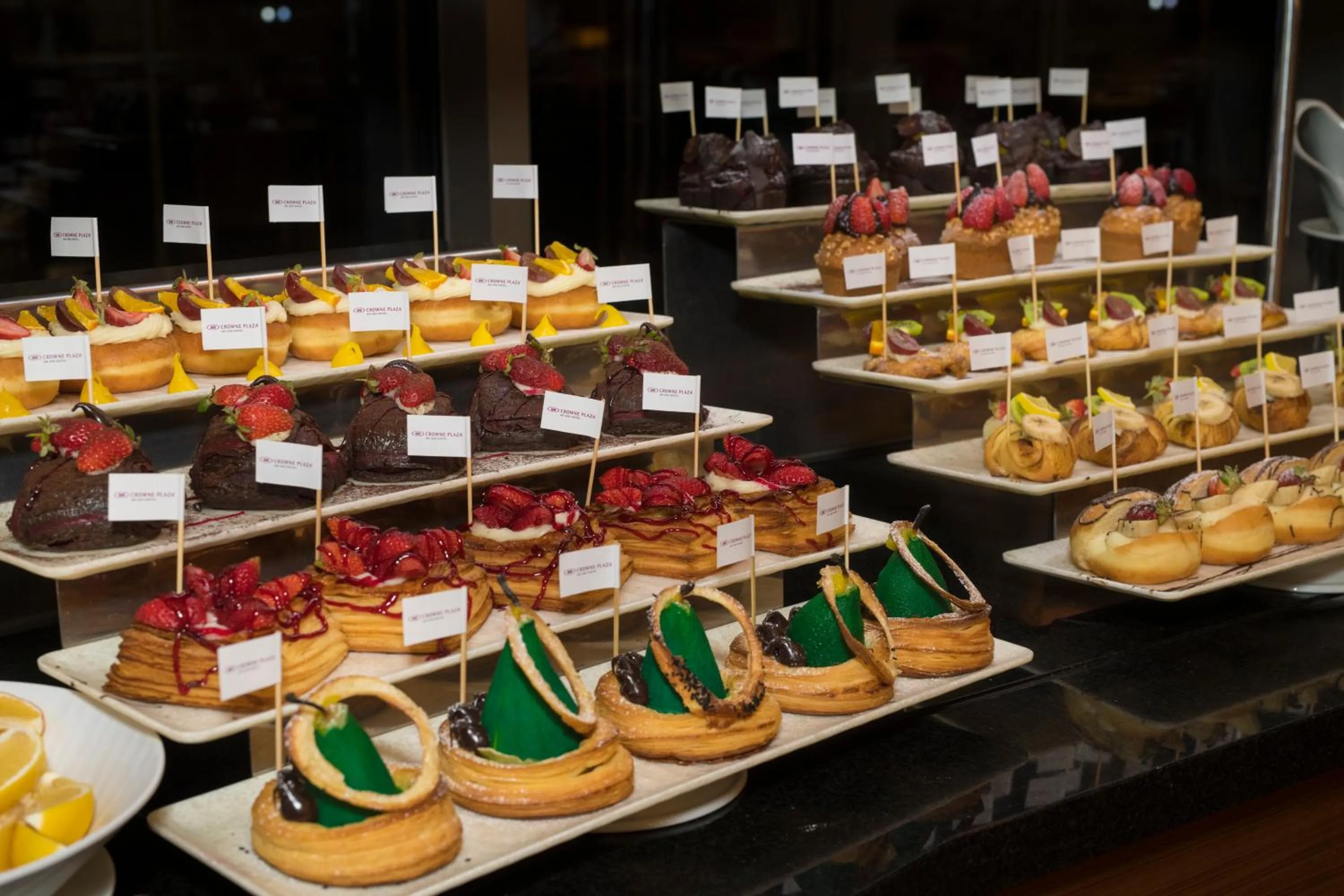 Food and drinks in Crowne Plaza Kayseri by IHG