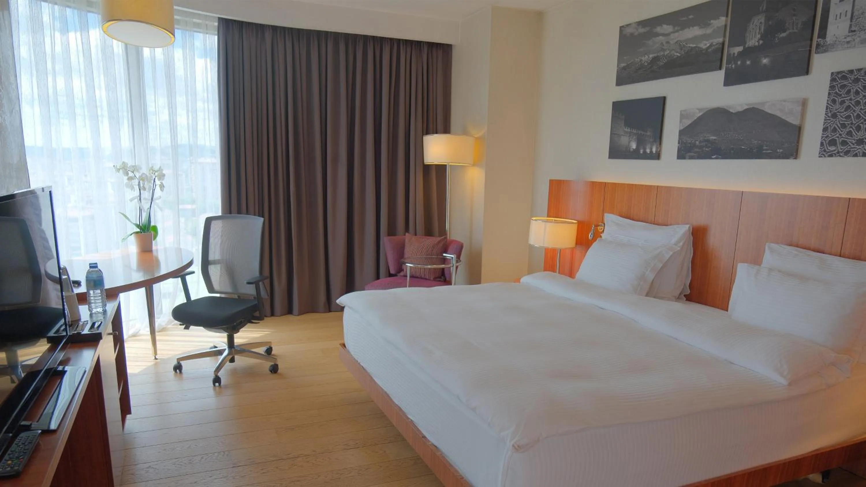 Bedroom in Crowne Plaza Kayseri by IHG