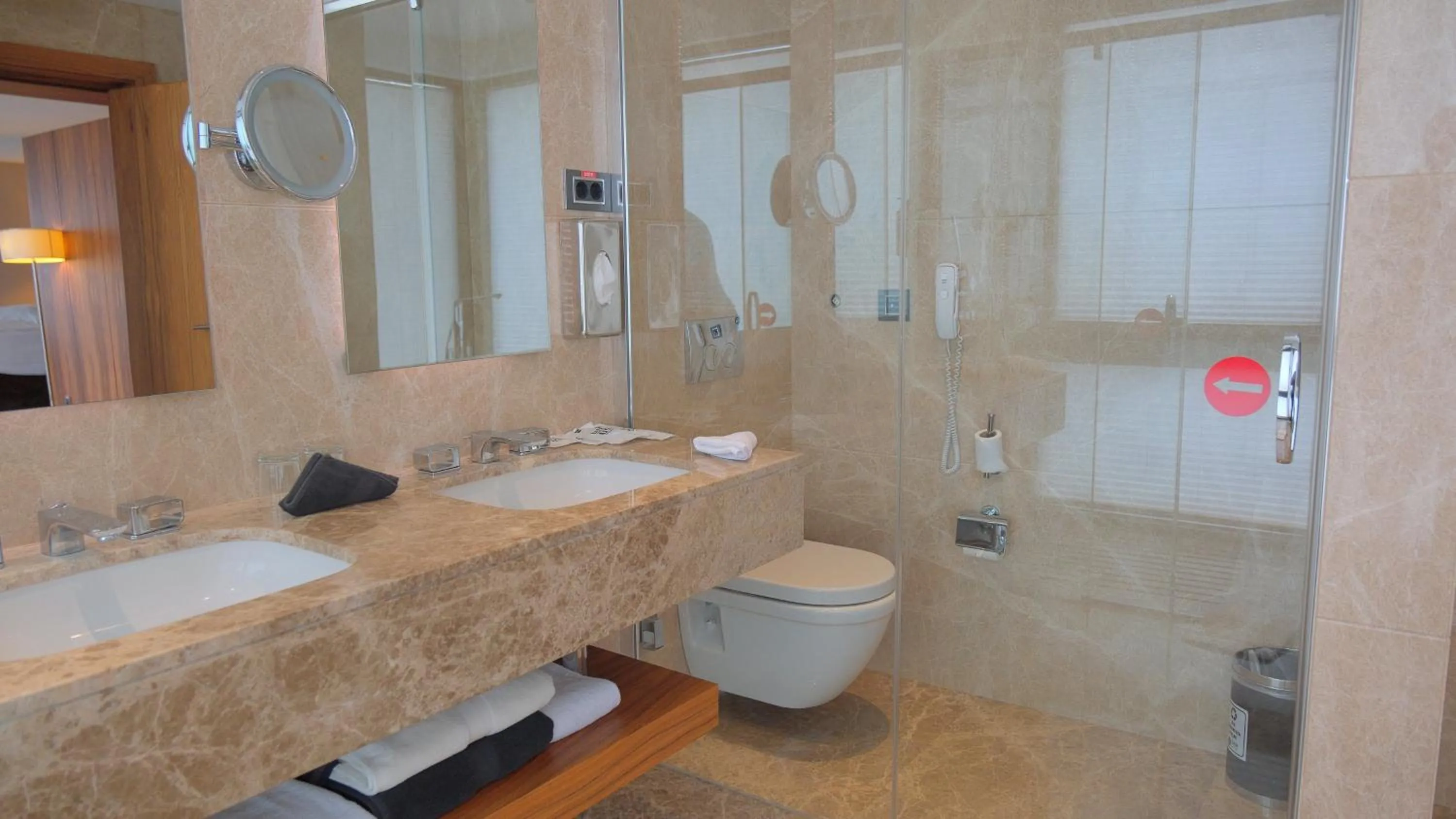 Bathroom in Crowne Plaza Kayseri by IHG