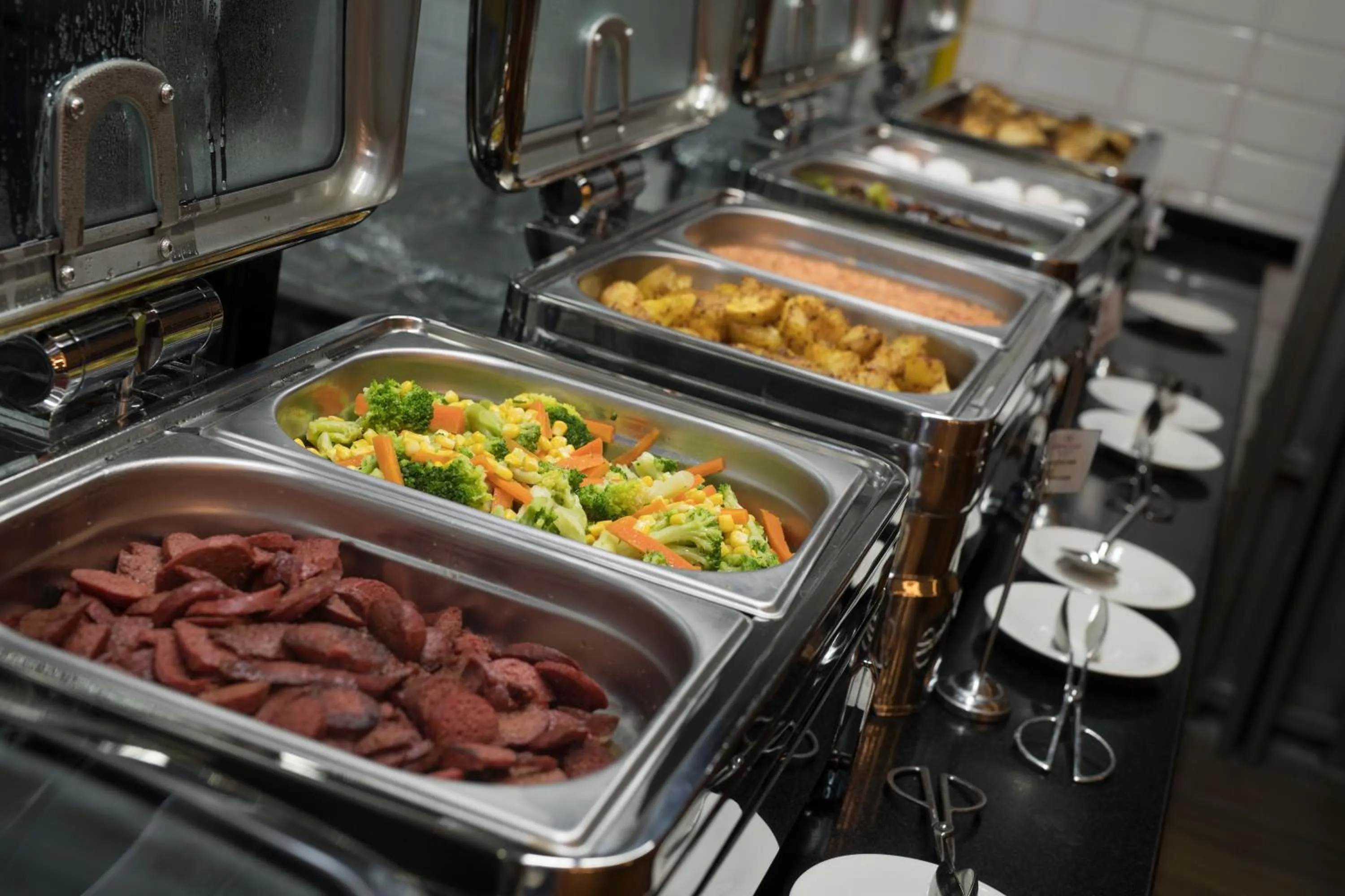 Food and drinks in Crowne Plaza Kayseri by IHG