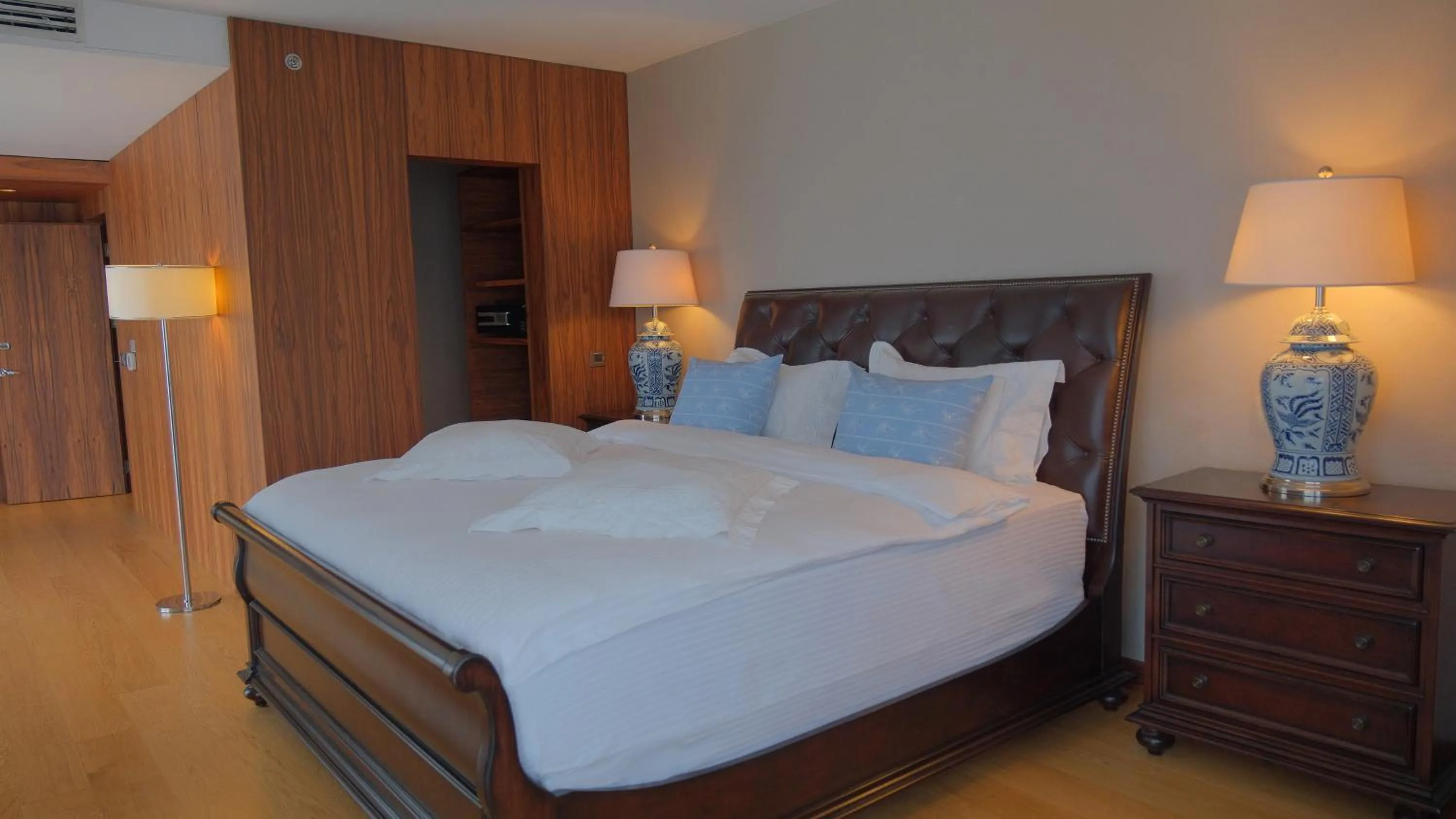 Bedroom in Crowne Plaza Kayseri by IHG
