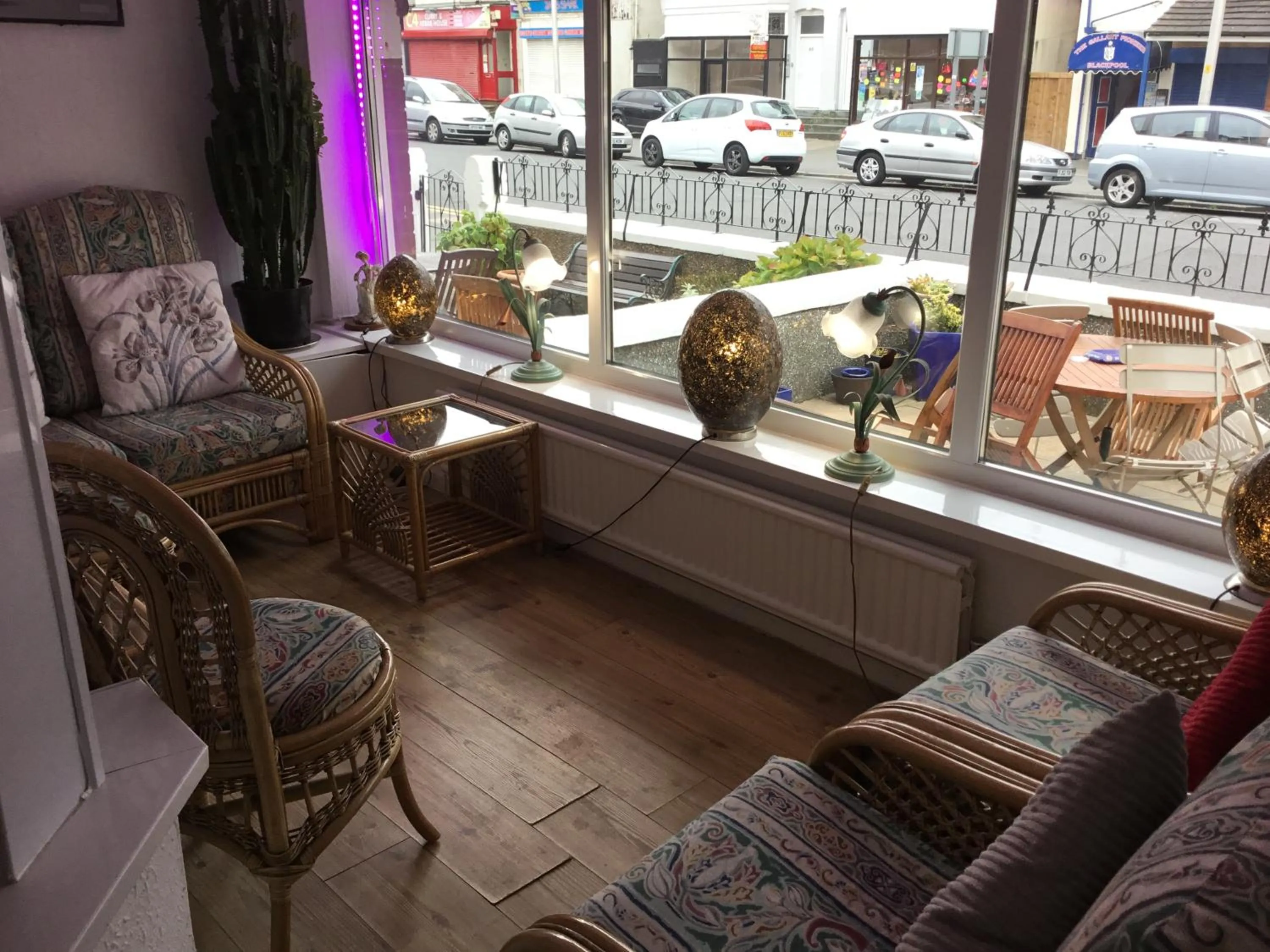 Patio in Granville Hotel