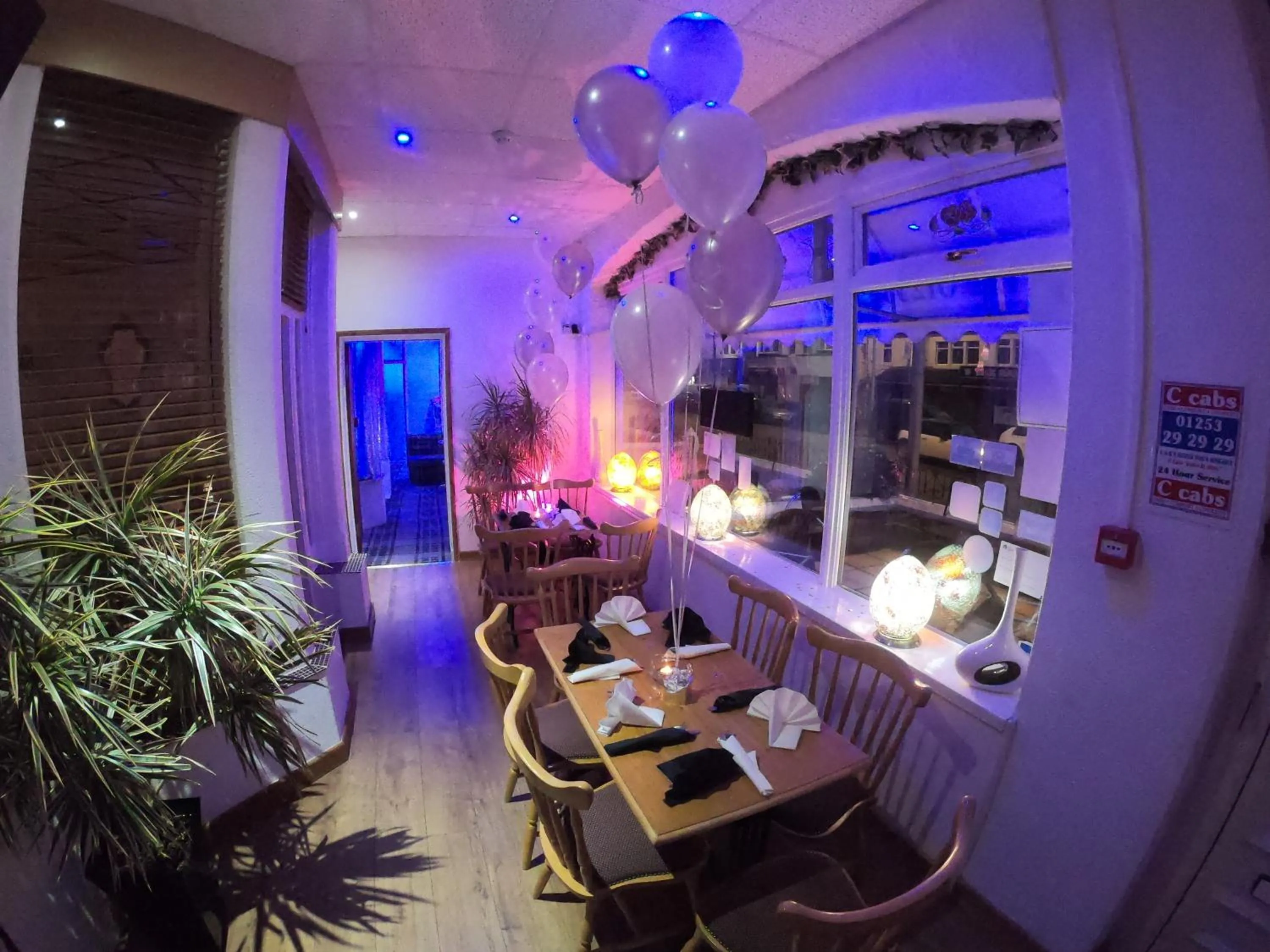 Communal lounge/ TV room in Granville Hotel