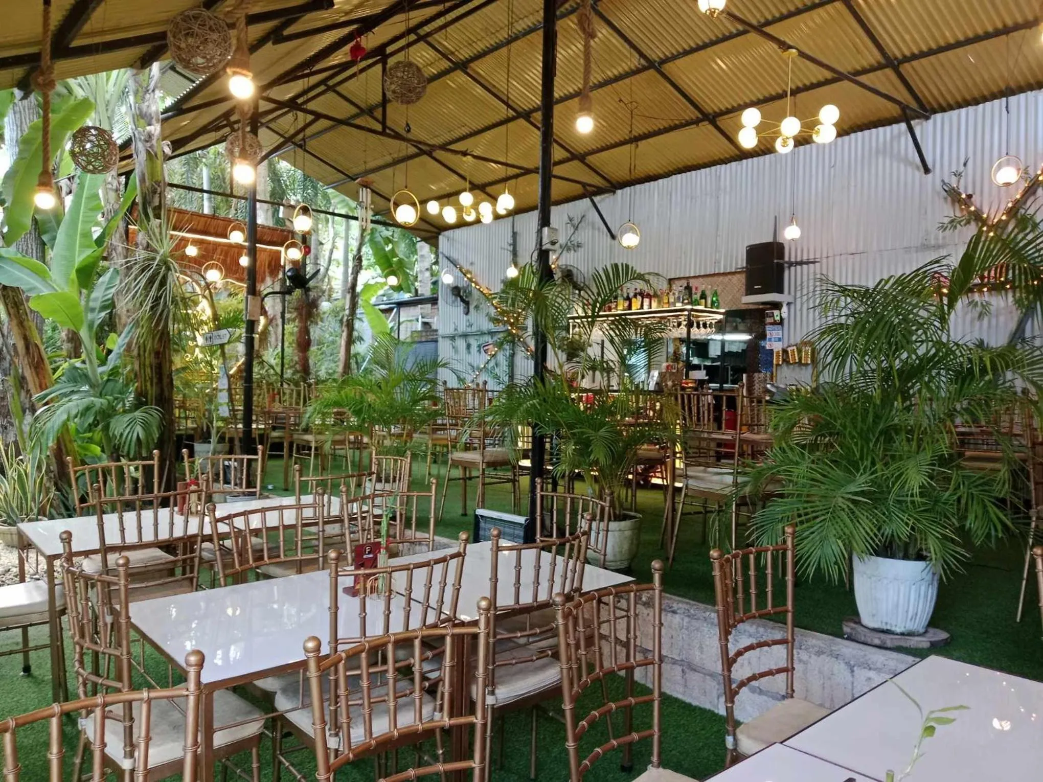 Ecostay Panglao Resort Hotel