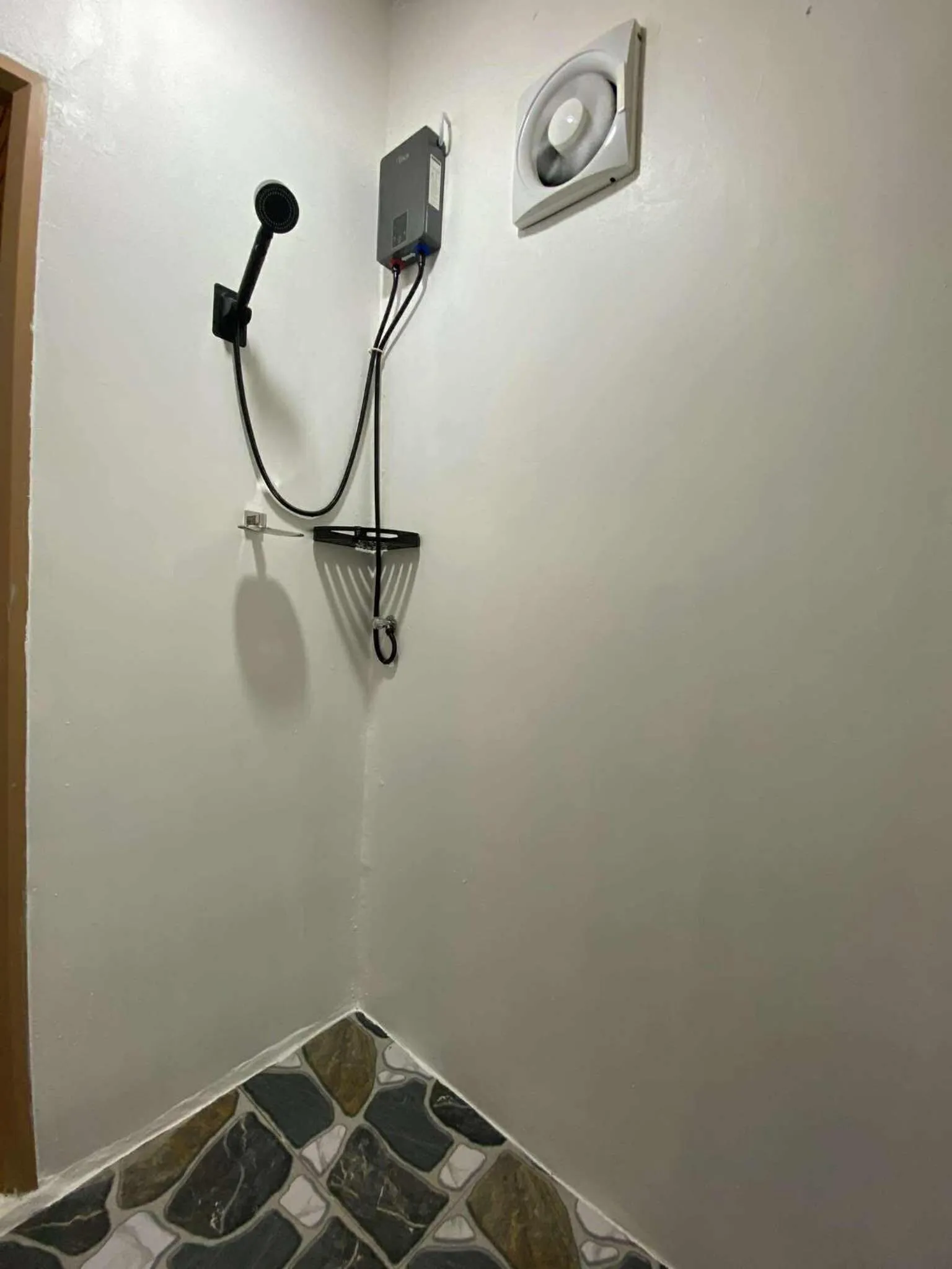 Shower in Ecostay Panglao Resort Hotel