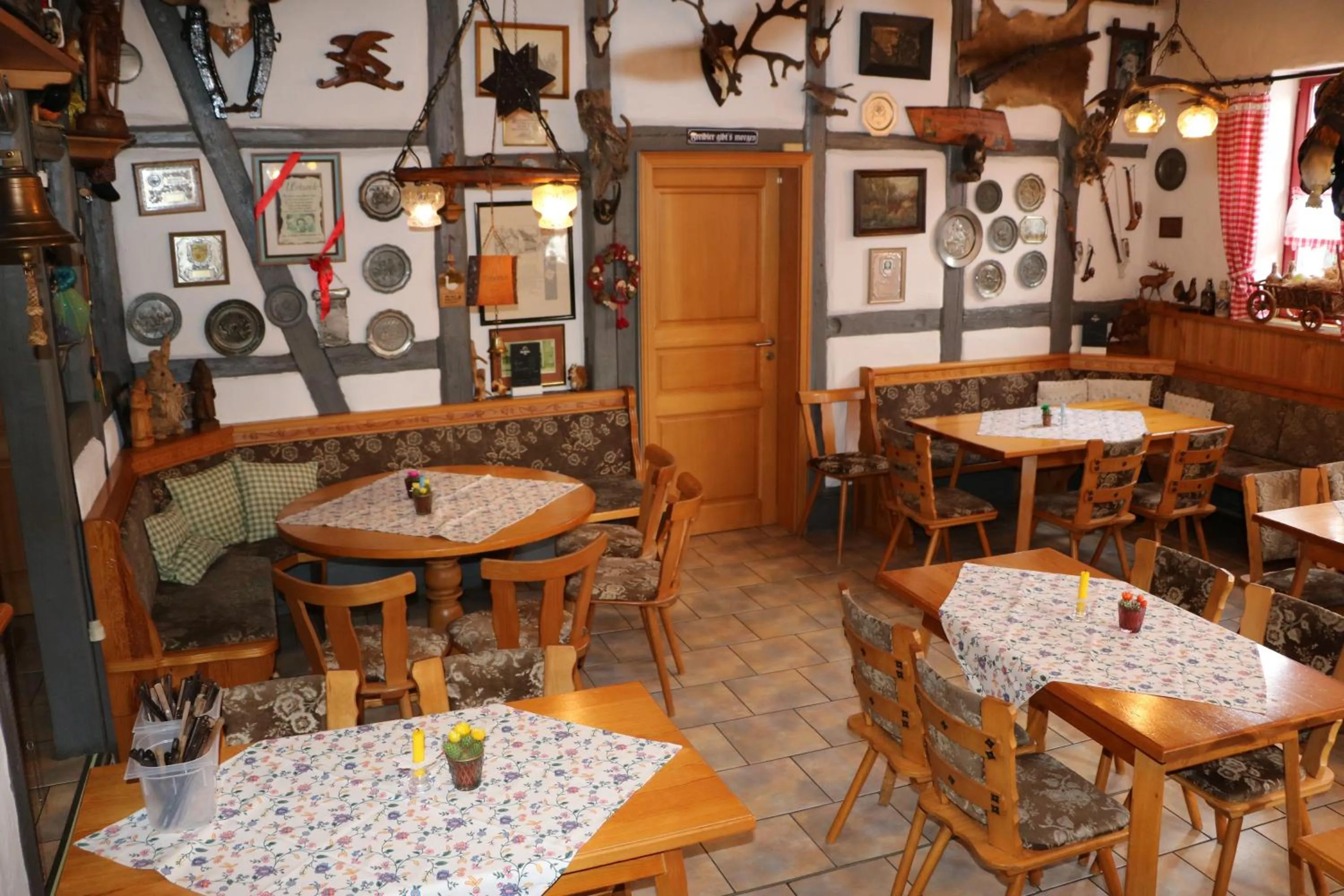 Restaurant/places to eat in Gasthaus Zur Weintraube