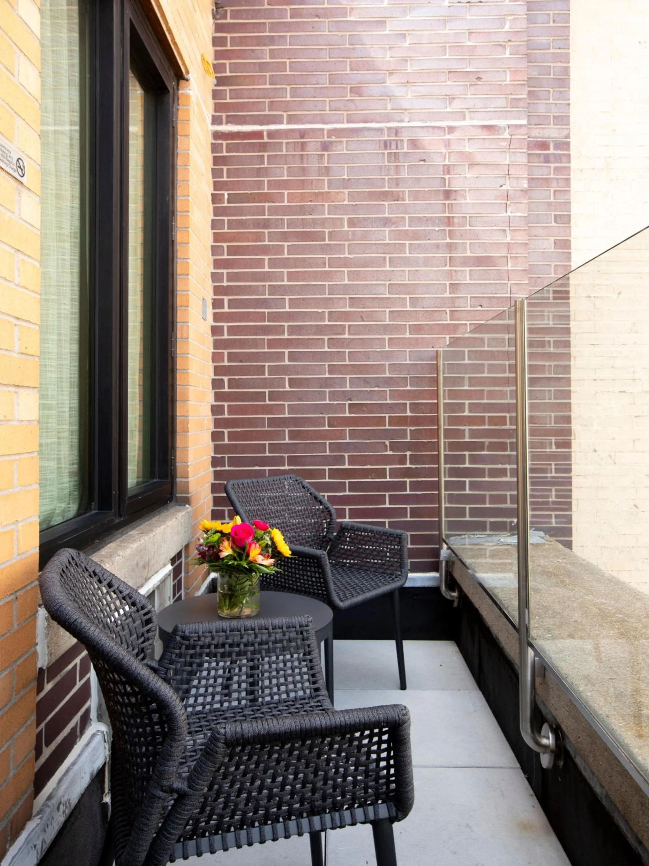 Balcony/Terrace in Broadway Plaza Hotel
