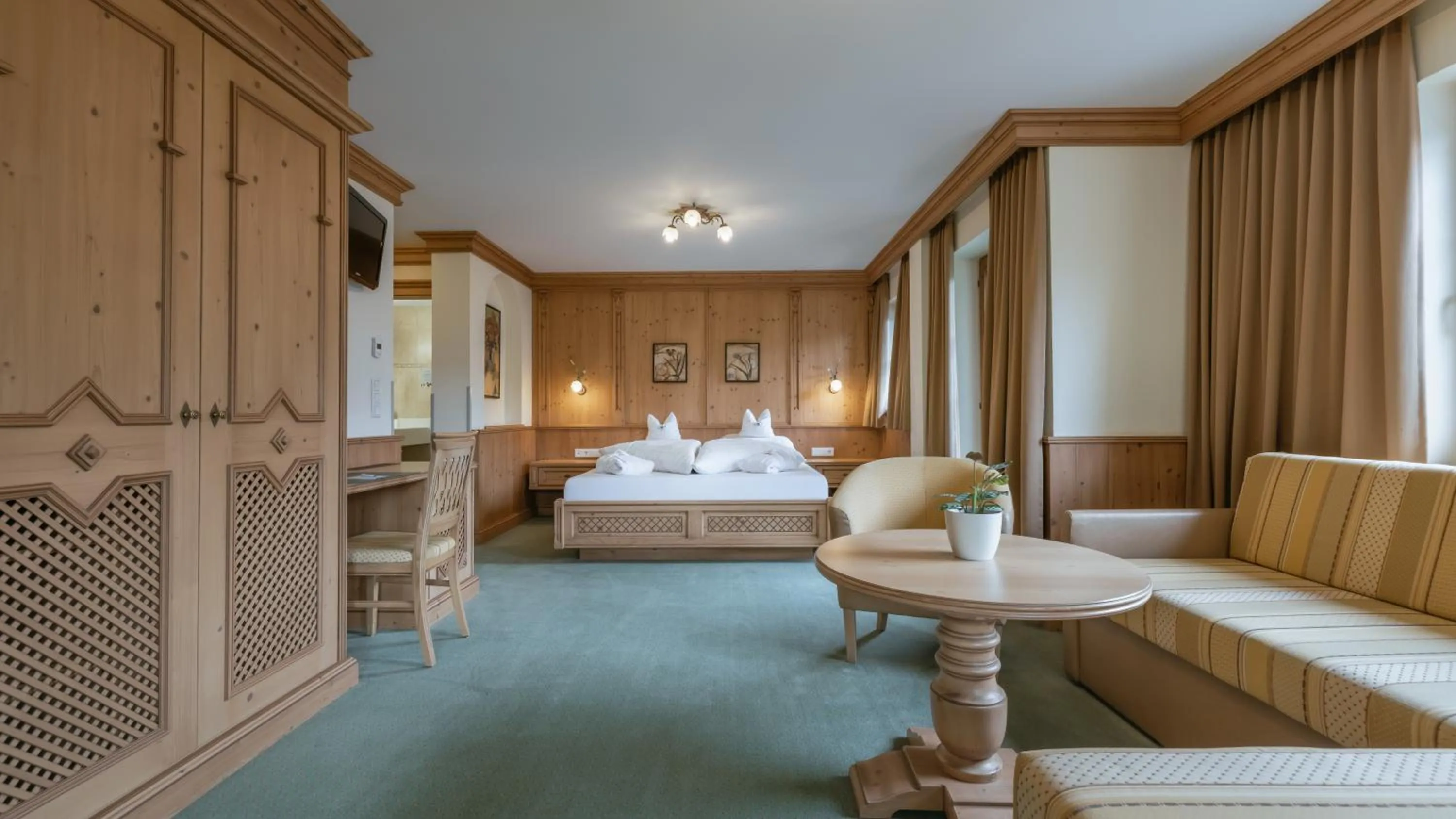 Photo of the whole room, Bed in KERSCHDORFER - wohlfühlhotel garni - adults only